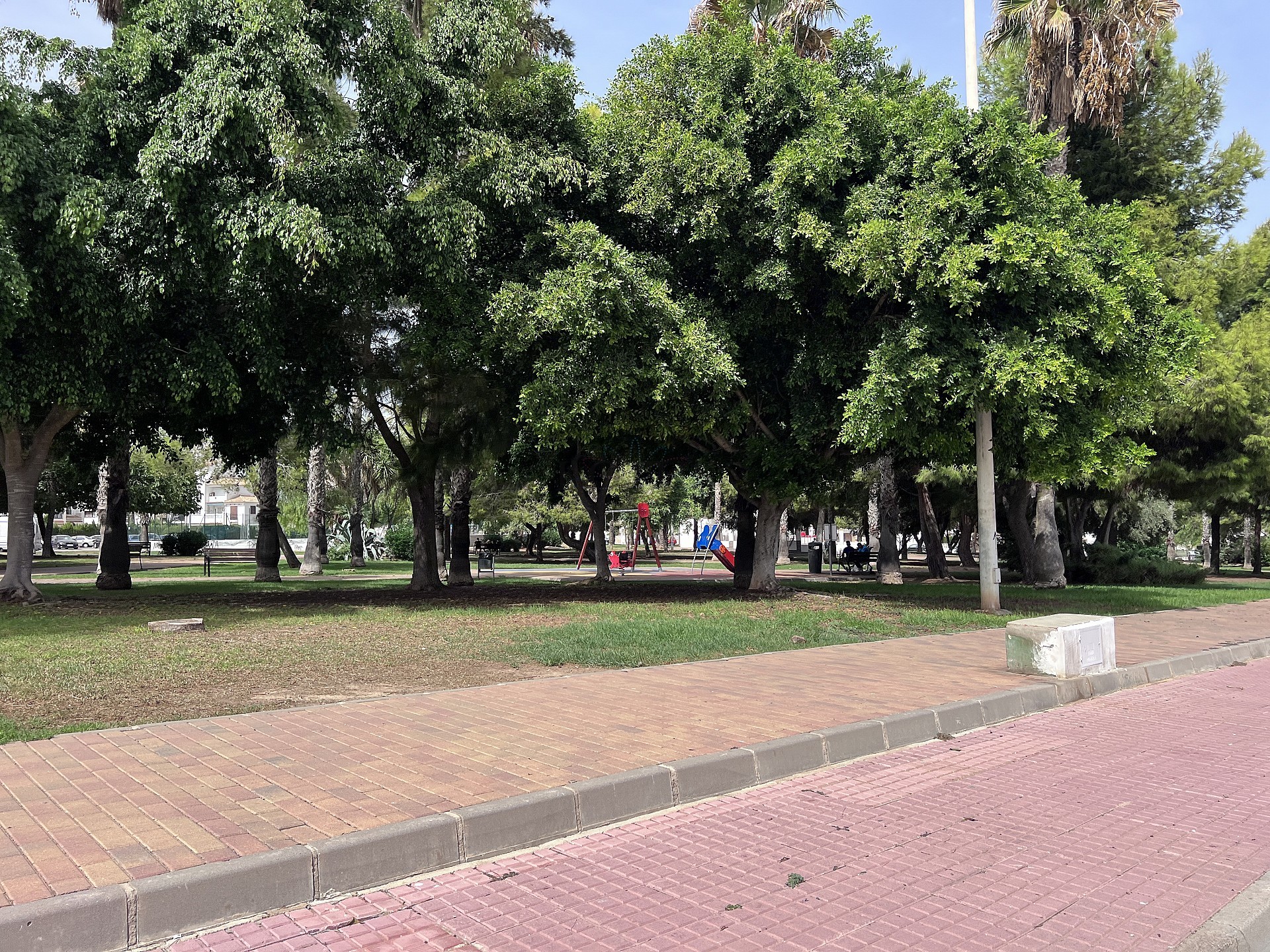 Total nyrenoverat hus i Calas Blancas, Torrevieja - Lotus Properties