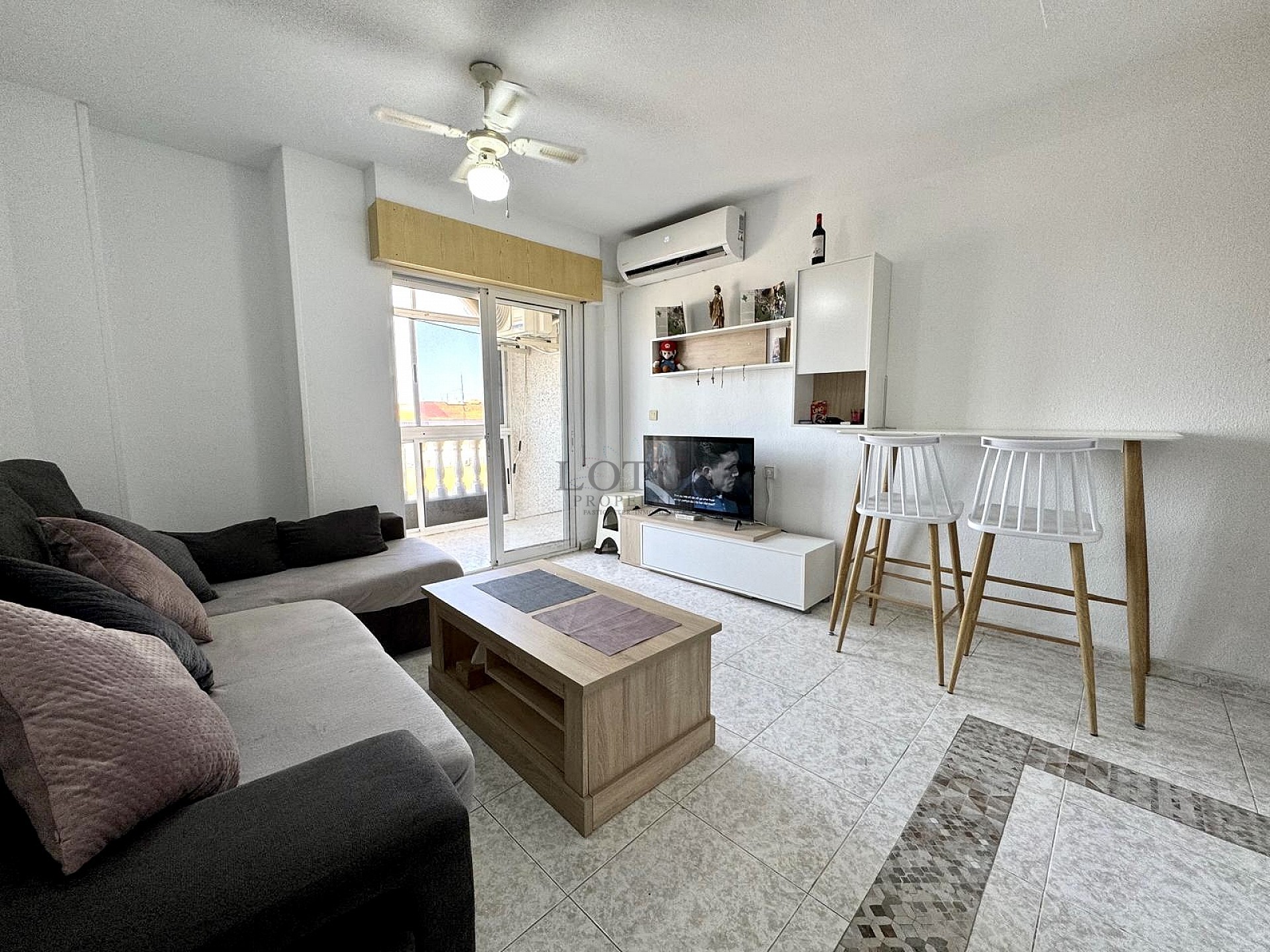 3-RUMSLÄGENHET 450 METER FRÅN PLAYA DEL CURA. - Lotus Properties