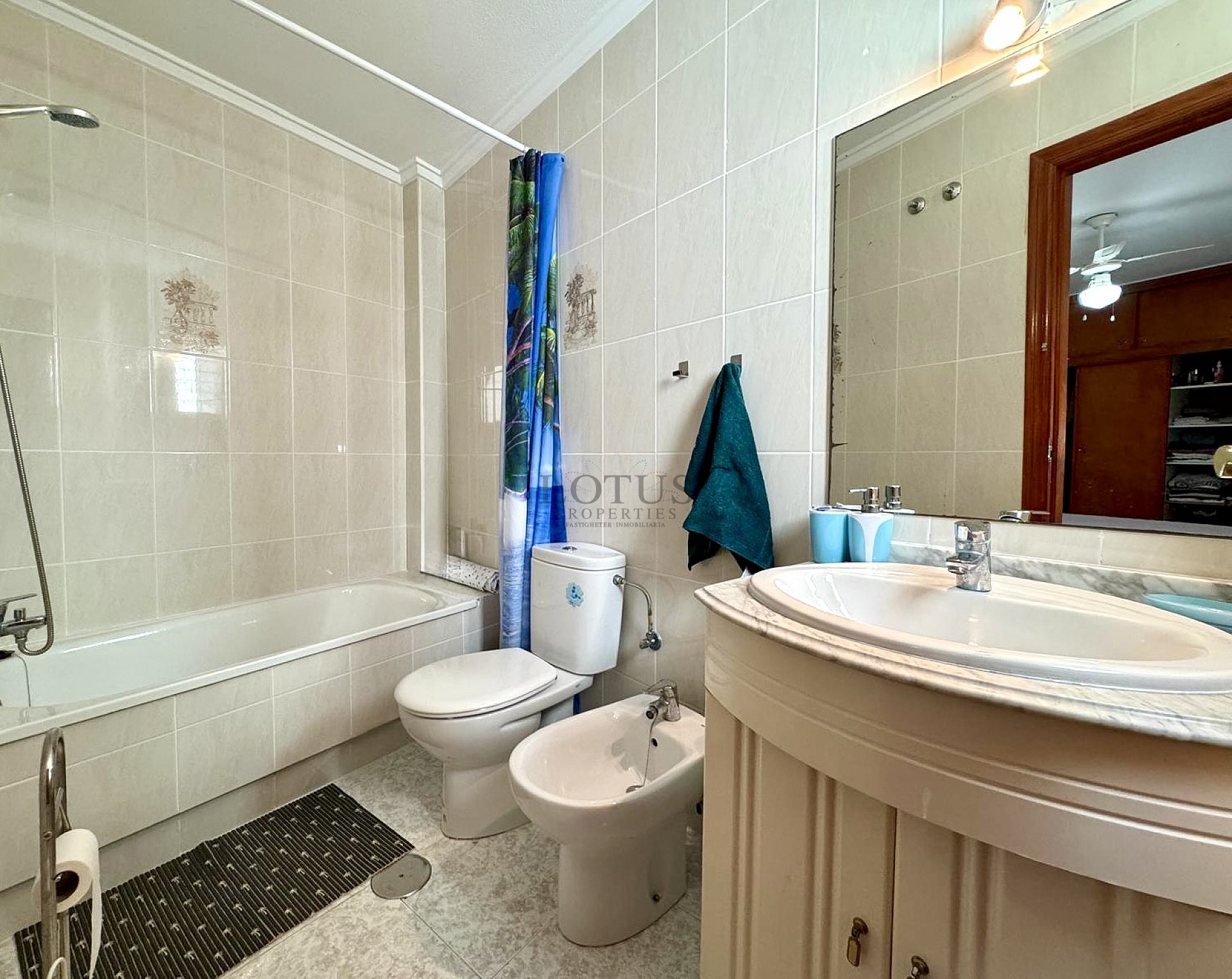 3-RUMSLÄGENHET 450 METER FRÅN PLAYA DEL CURA. - Lotus Properties