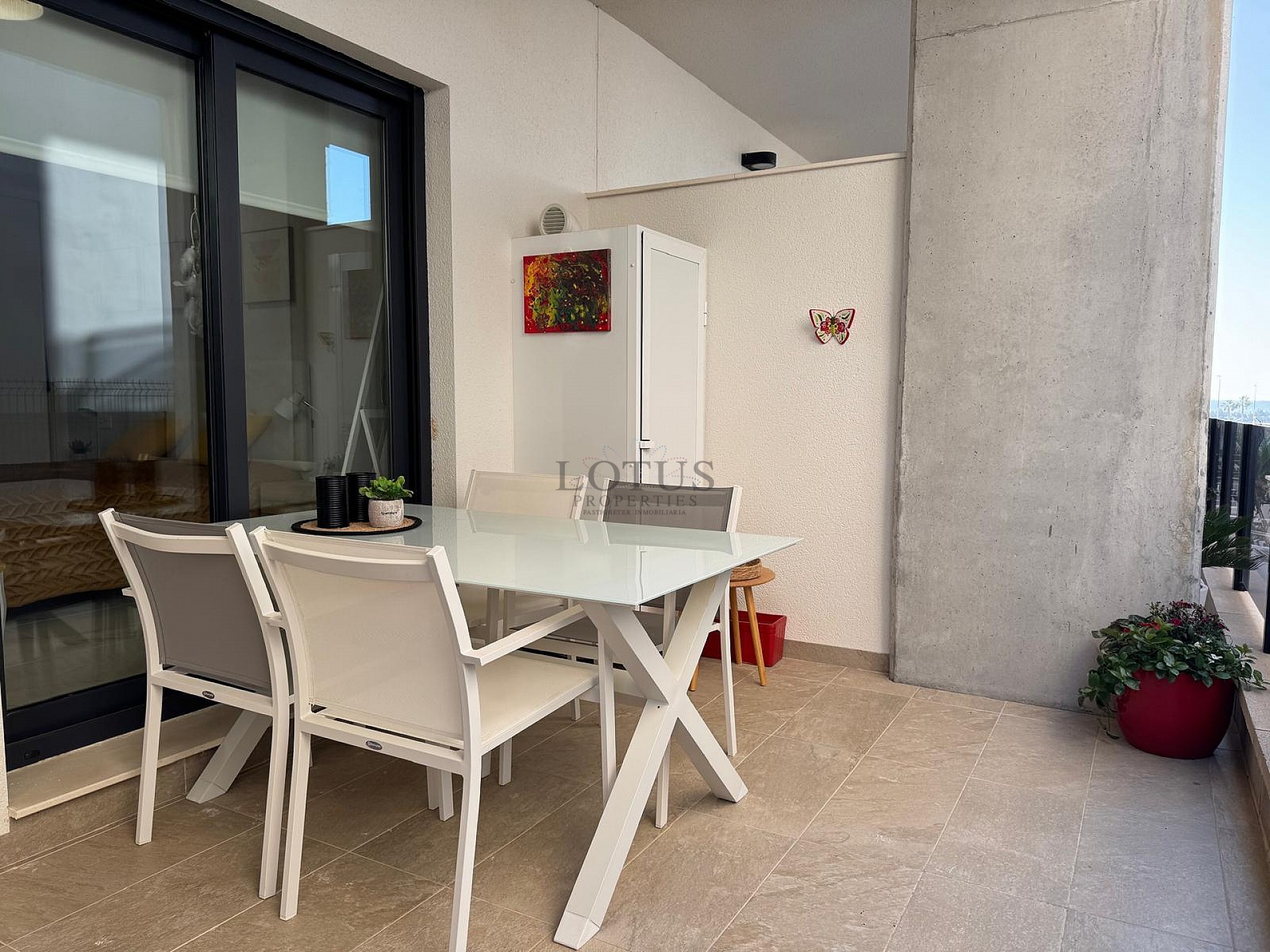 Cozy Ground Floor Bungalow with Modern Amenities in Guardamar del Segura. - Lotus Properties