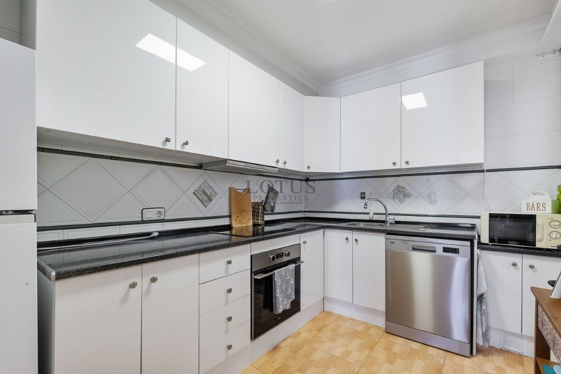 Super nice townhouse with 3 bedrooms and several terraces - Lotus Properties