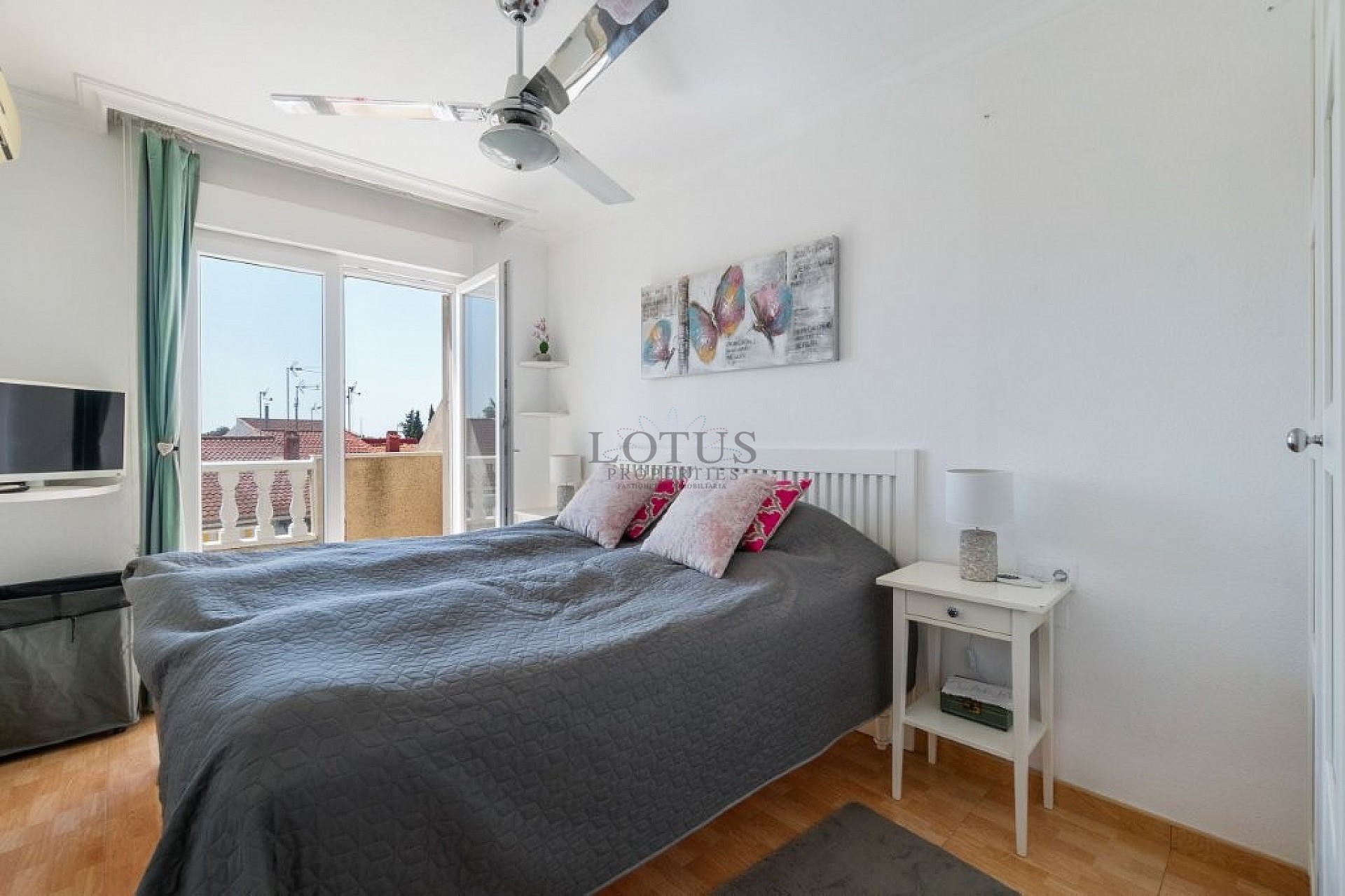 Super nice townhouse with 3 bedrooms and several terraces - Lotus Properties