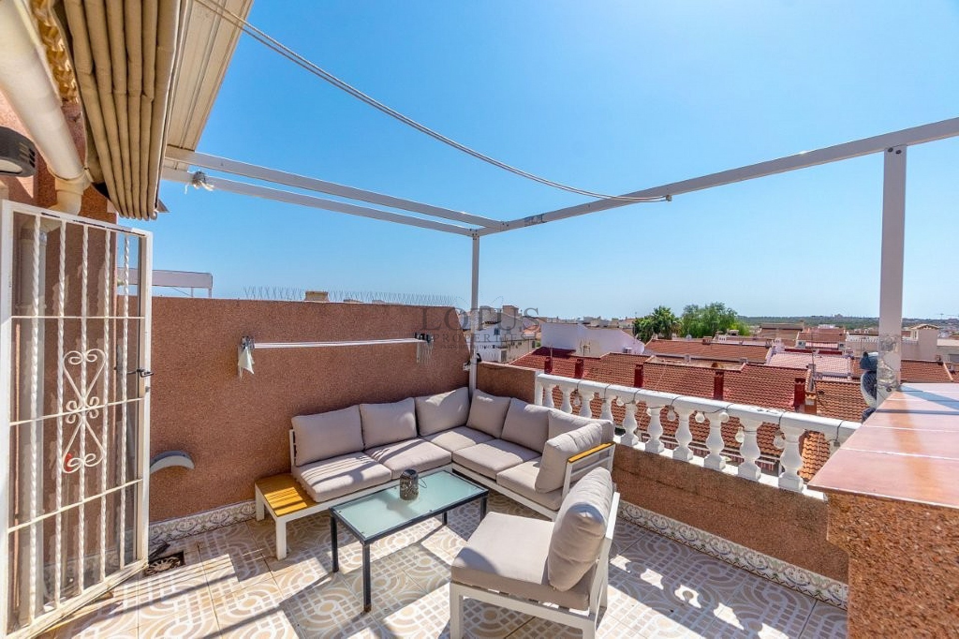 Super nice townhouse with 3 bedrooms and several terraces - Lotus Properties