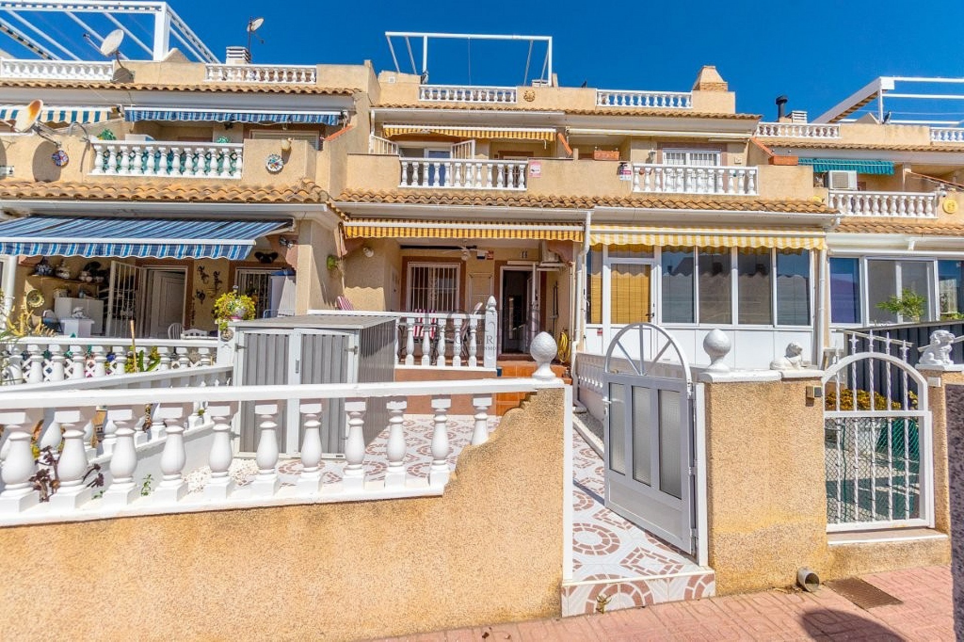 Super nice townhouse with 3 bedrooms and several terraces - Lotus Properties