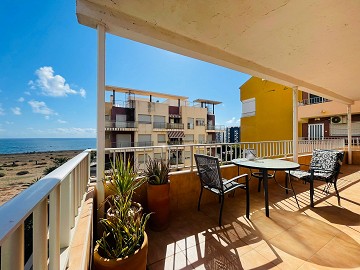 Appartement aan de kust van Punta Prima met magisch uitzicht op zee - Lotus Properties