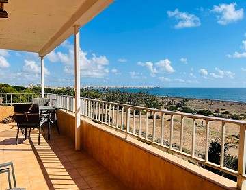 Appartement aan de kust van Punta Prima met magisch uitzicht op zee - Lotus Properties