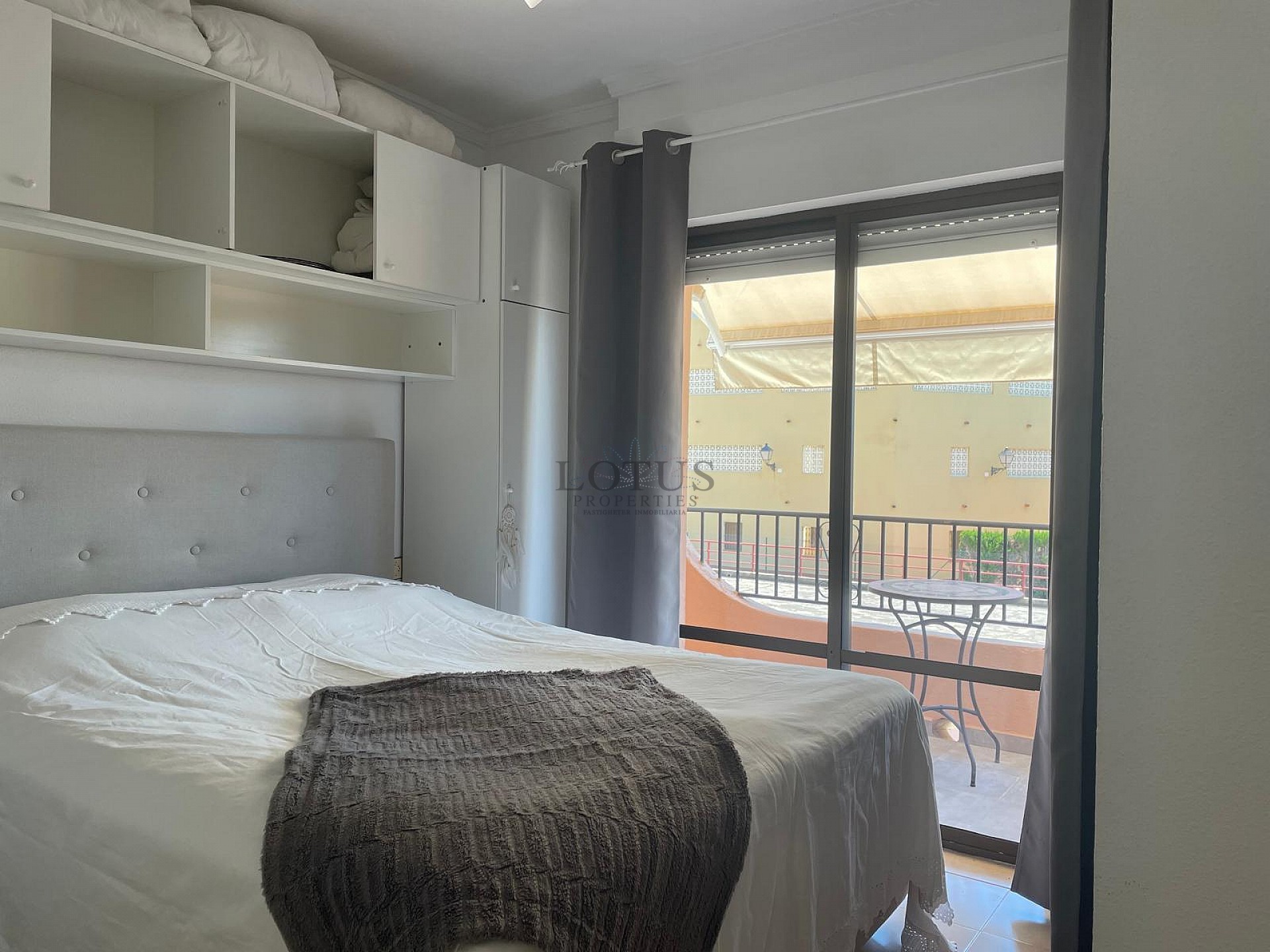 Cozy apartment with 2 balconies only 550 meters to Playa Los Locos - Lotus Properties