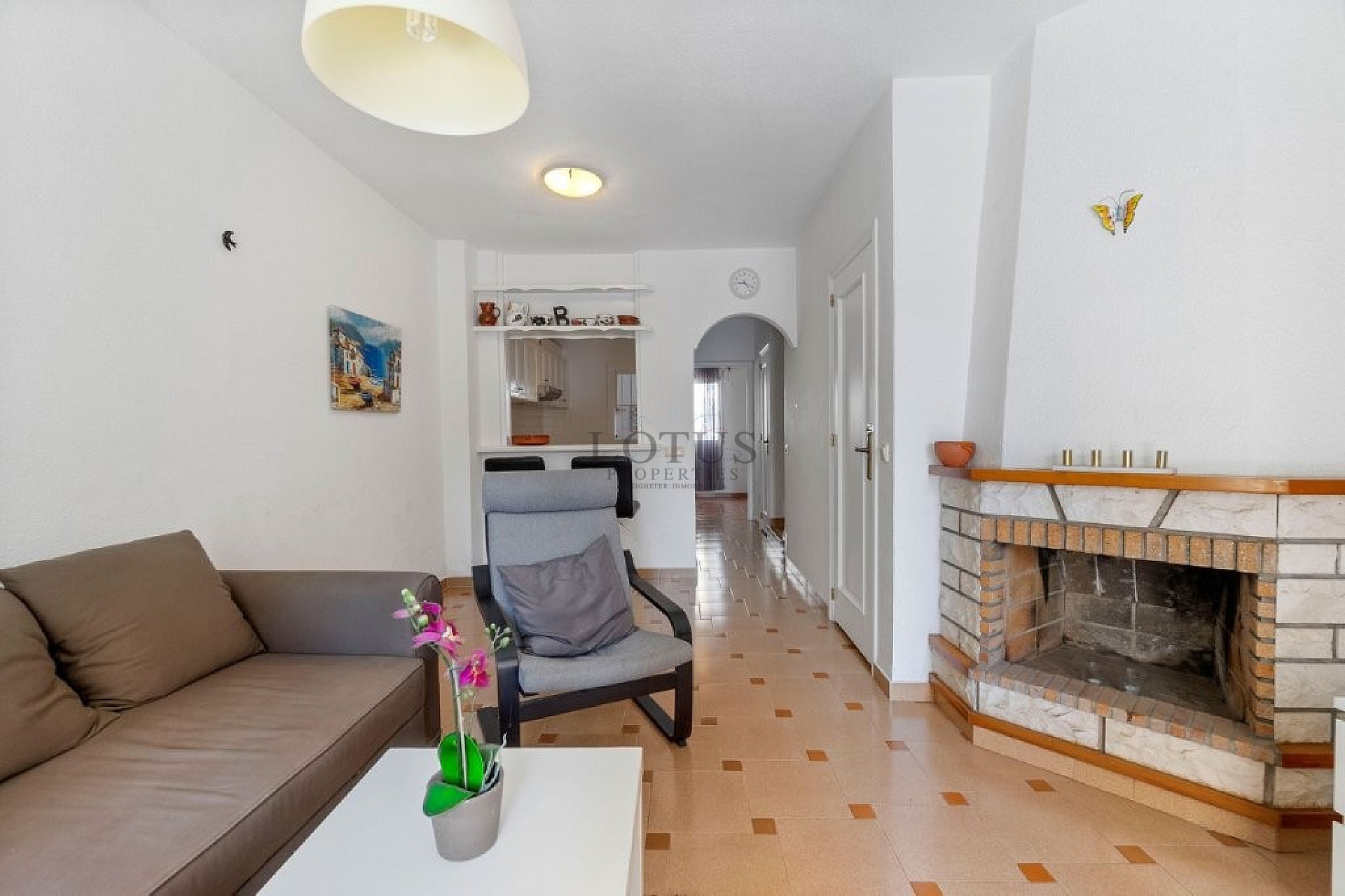 Spacious corner townhouse with 4 bedrooms and several terraces - Lotus Properties