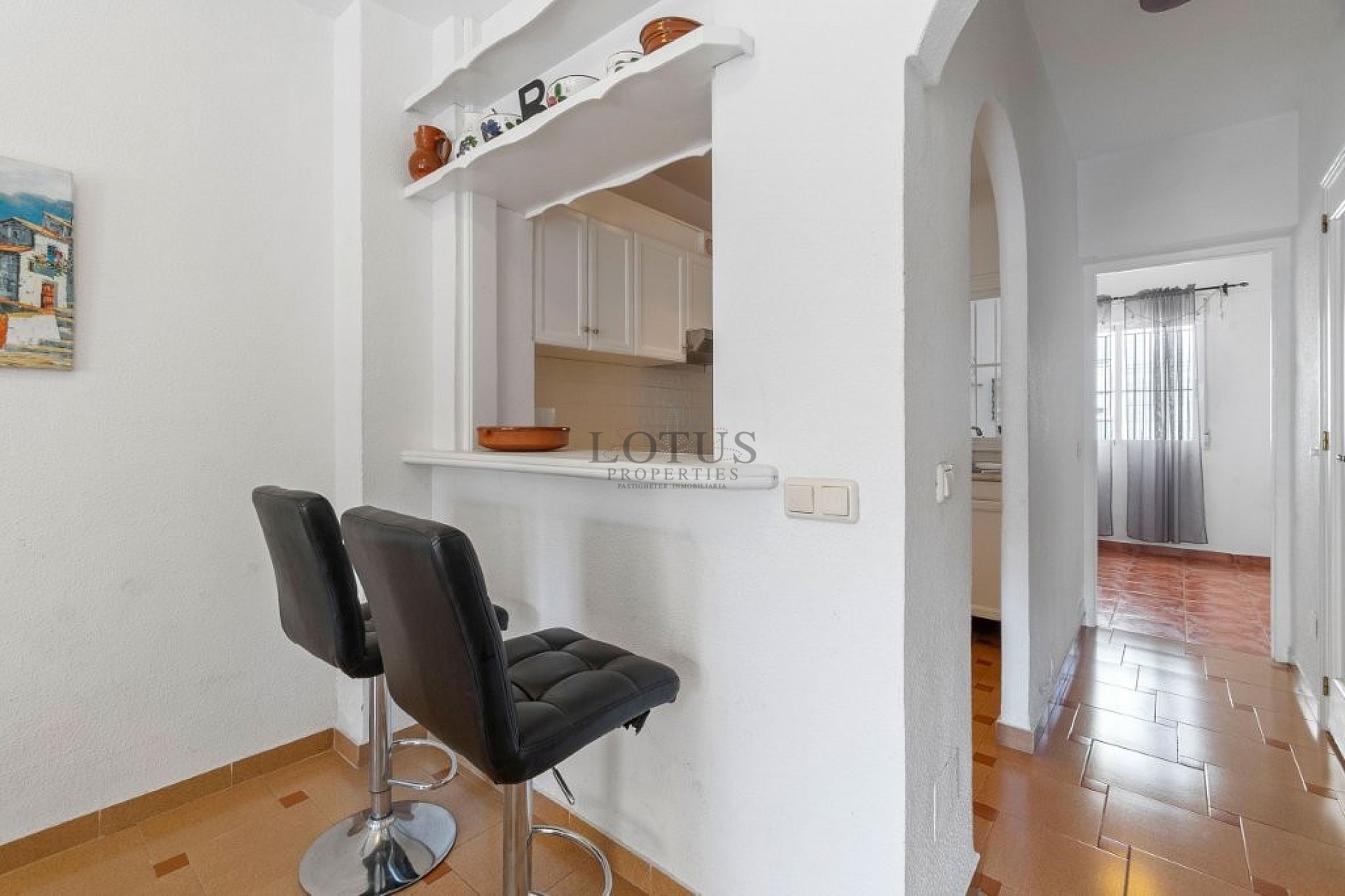 Spacious corner townhouse with 4 bedrooms and several terraces - Lotus Properties