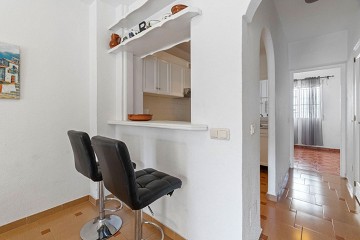 Rymligt hörnradhus med 4 sovrum och flera terrasser - Lotus Properties