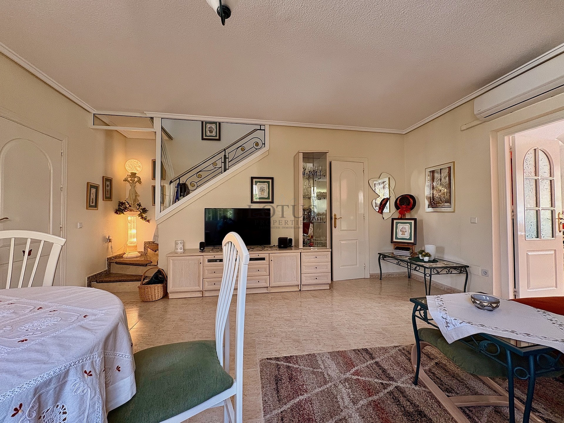 Beautiful 3 bedroom townhouse in Residencial Fortuna – Doña Pepa - Lotus Properties