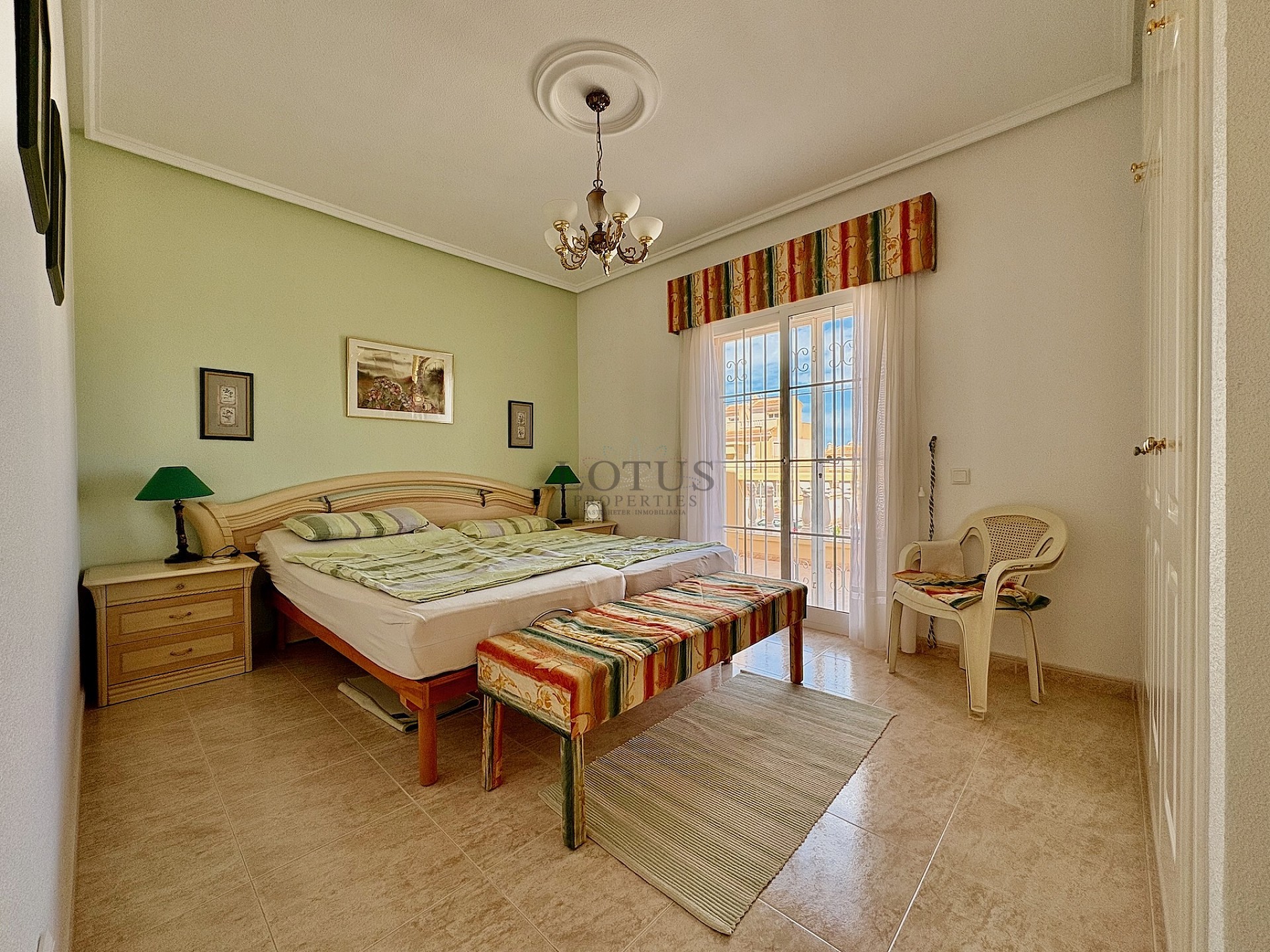 Beautiful 3 bedroom townhouse in Residencial Fortuna – Doña Pepa - Lotus Properties