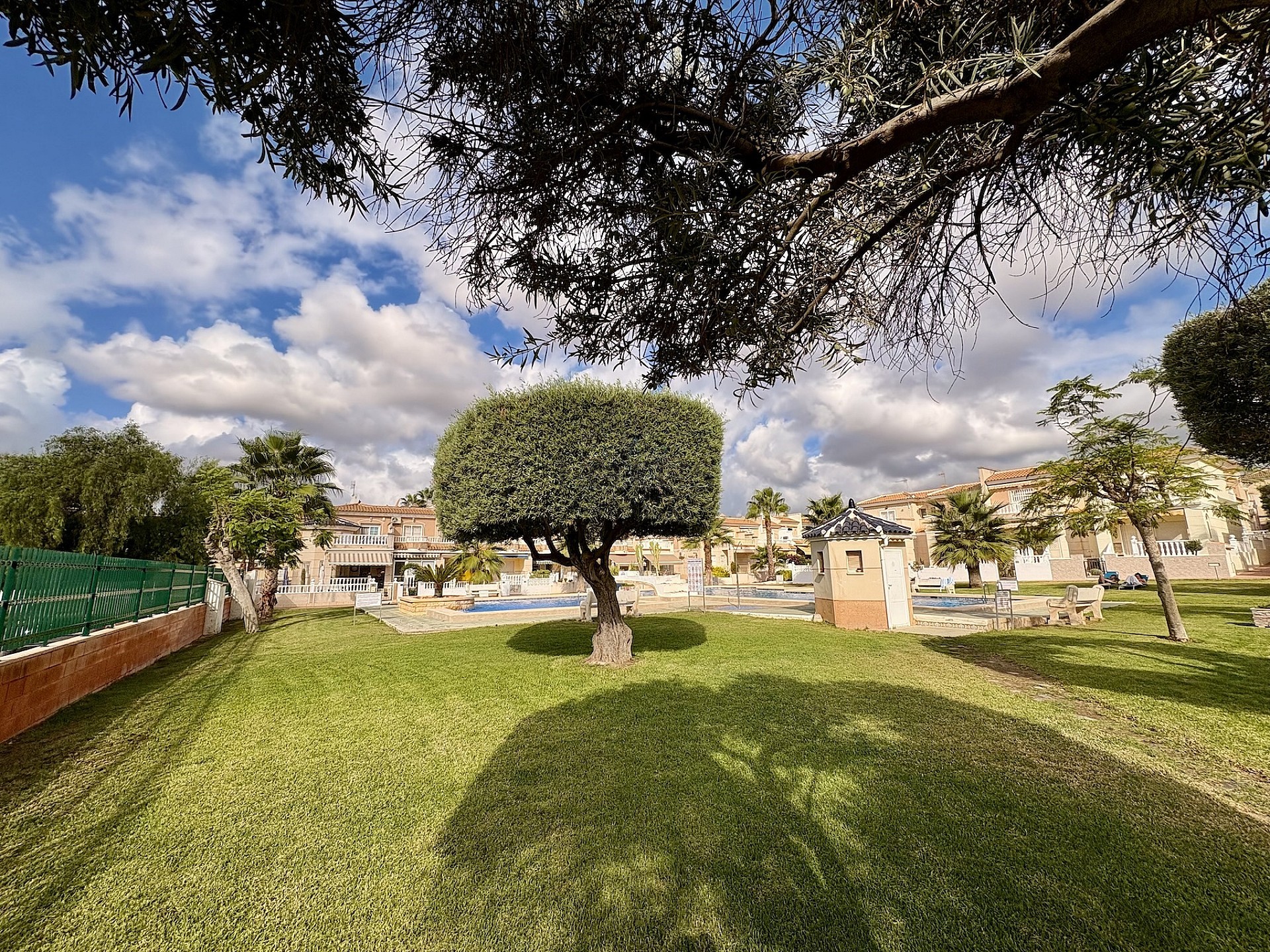 Beautiful 3 bedroom townhouse in Residencial Fortuna – Doña Pepa - Lotus Properties