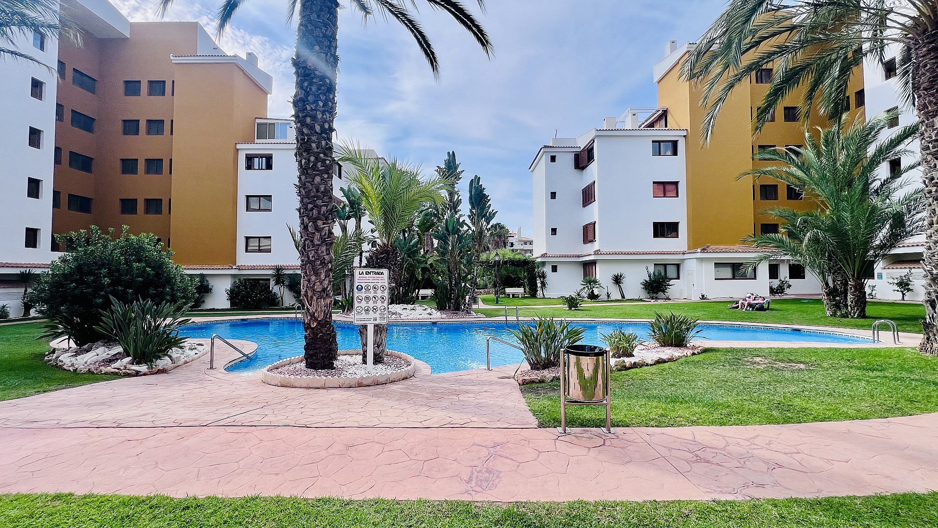 Fantastisk takvåning i La Entrada, Punta Prima - Lotus Properties