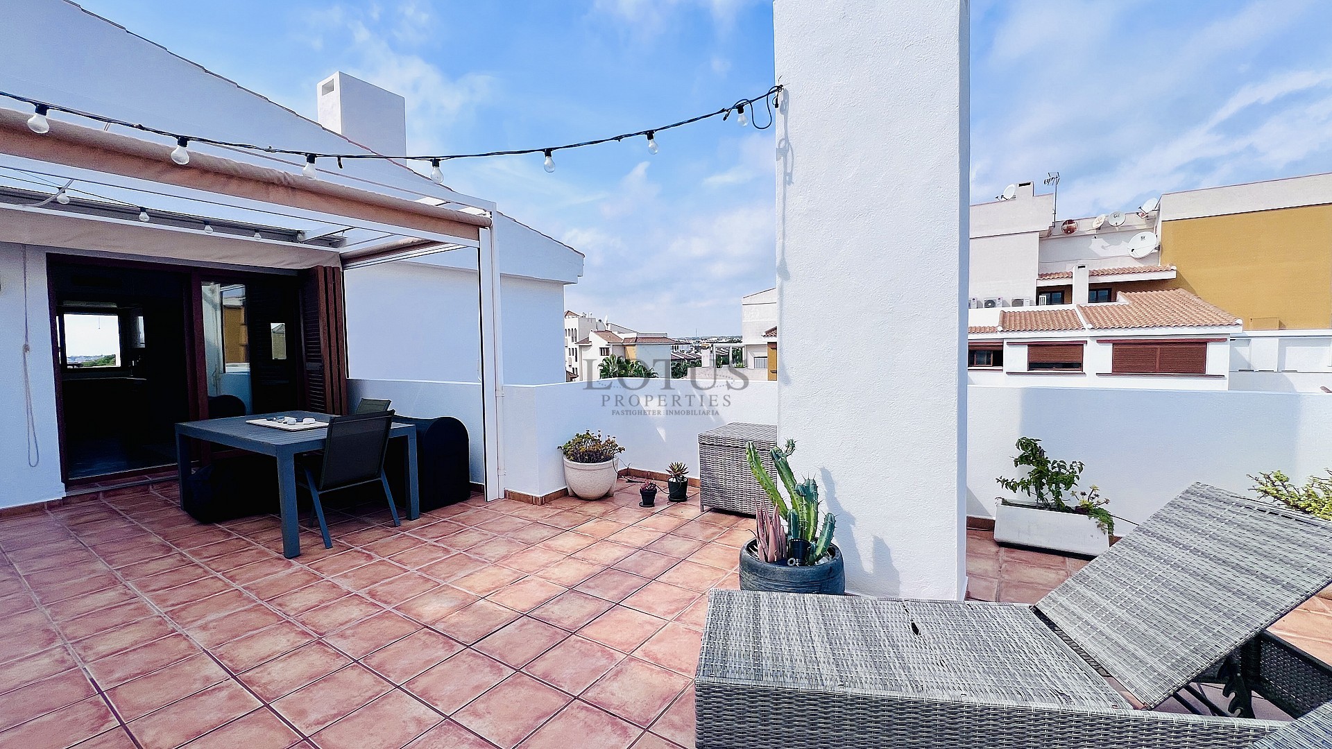 Fantastisk takvåning i La Entrada, Punta Prima - Lotus Properties