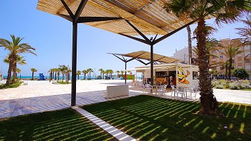 Totalrenoverat radhus endast 100 meter från stranden – La Mata, Torrevieja - Lotus Properties