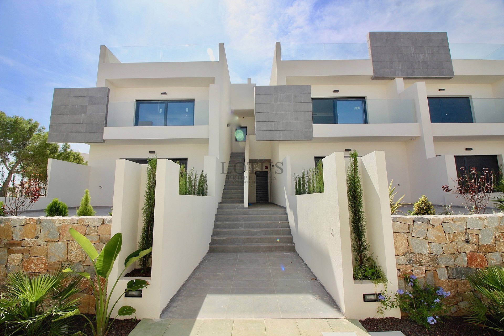 Ground floors with 3 bedrooms - Los Balcones - Lotus Properties