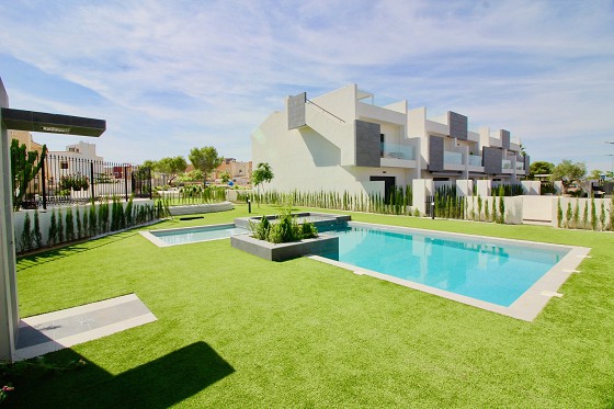 Ground floors with 3 bedrooms - Los Balcones - Lotus Properties