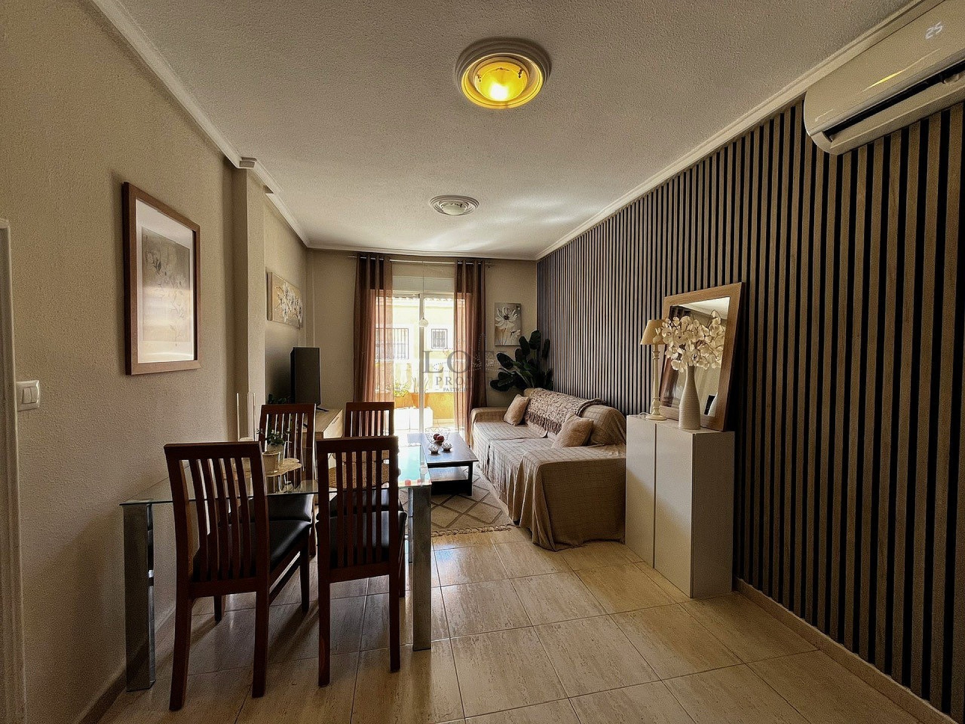 South facing topfloor bungalow with large terrace near Torrevieja City Centre - Lotus Properties