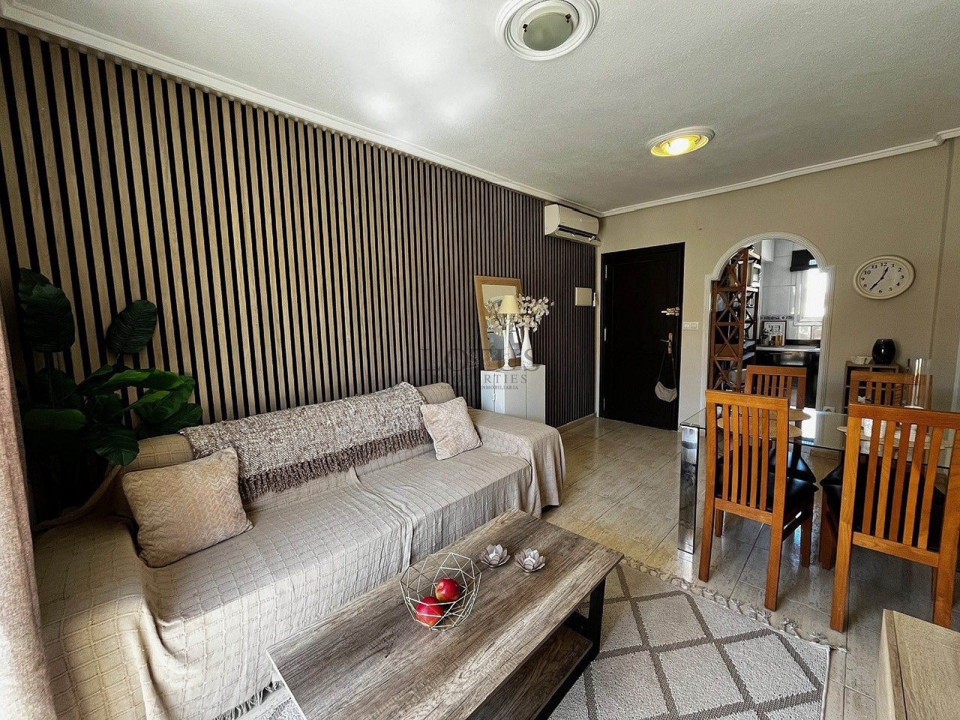 South facing topfloor bungalow with large terrace near Torrevieja City Centre - Lotus Properties