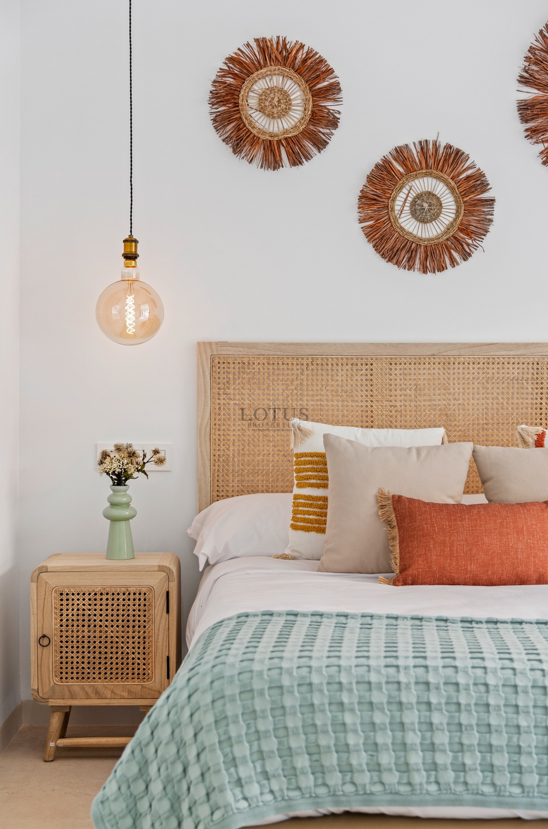 NEW PROJECT WITH VILLAS AND APARTMENTS - Lotus Properties