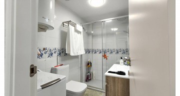 Renoverad modern bungalow i Nueva Torrevieja - Lotus Properties