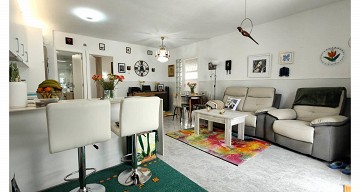 Renoverad modern bungalow i Nueva Torrevieja - Lotus Properties