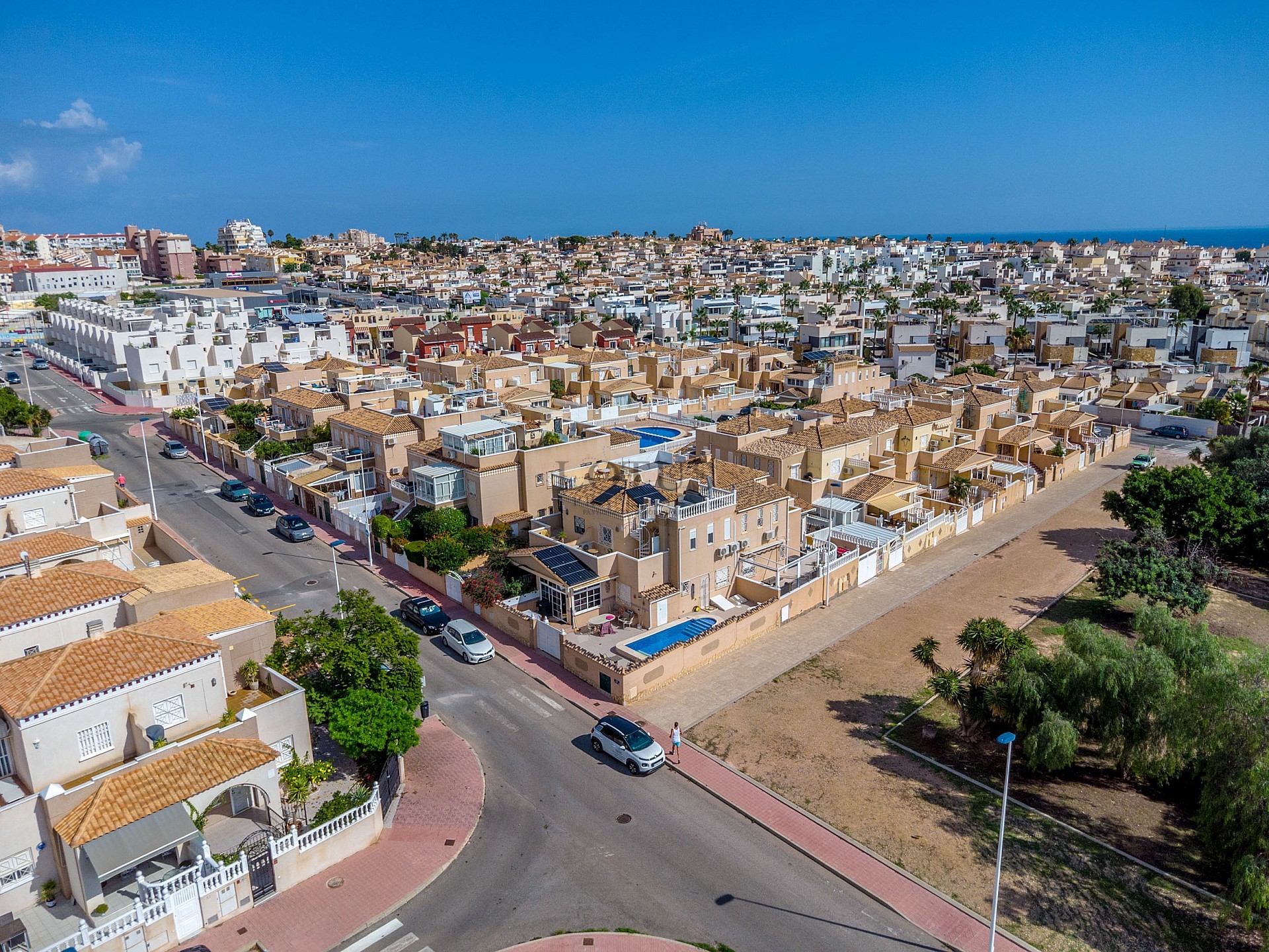 Super mysig markplan i populära Rocio II i hjärtat av Aguas Nuevas  - Lotus Properties