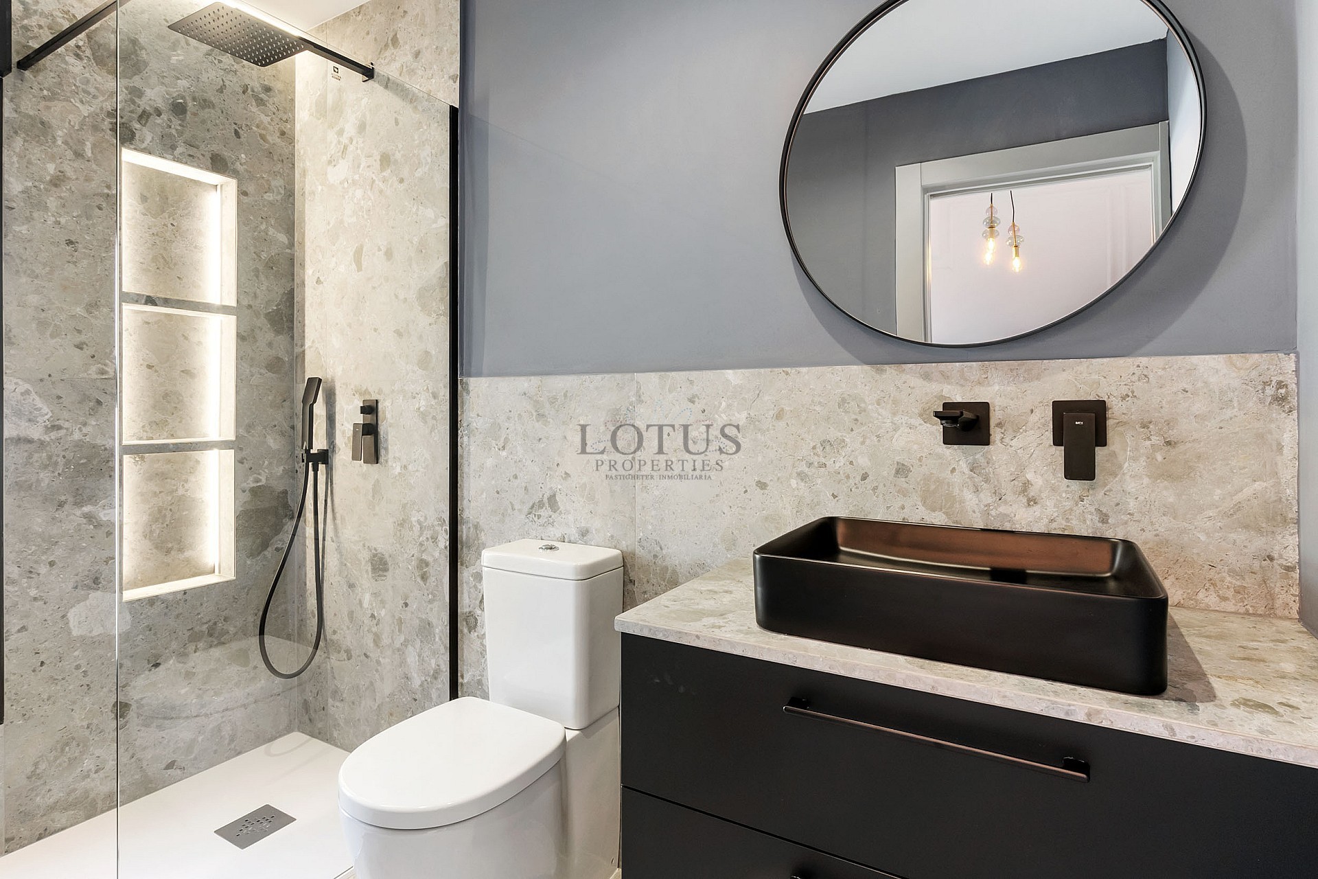 NEWLY RENOVATED SEMI-DETACHED VILLA WITH PRIVATE POOL IN THE NATURAL BEAUTY OF EL CHAPARRAL - Lotus Properties