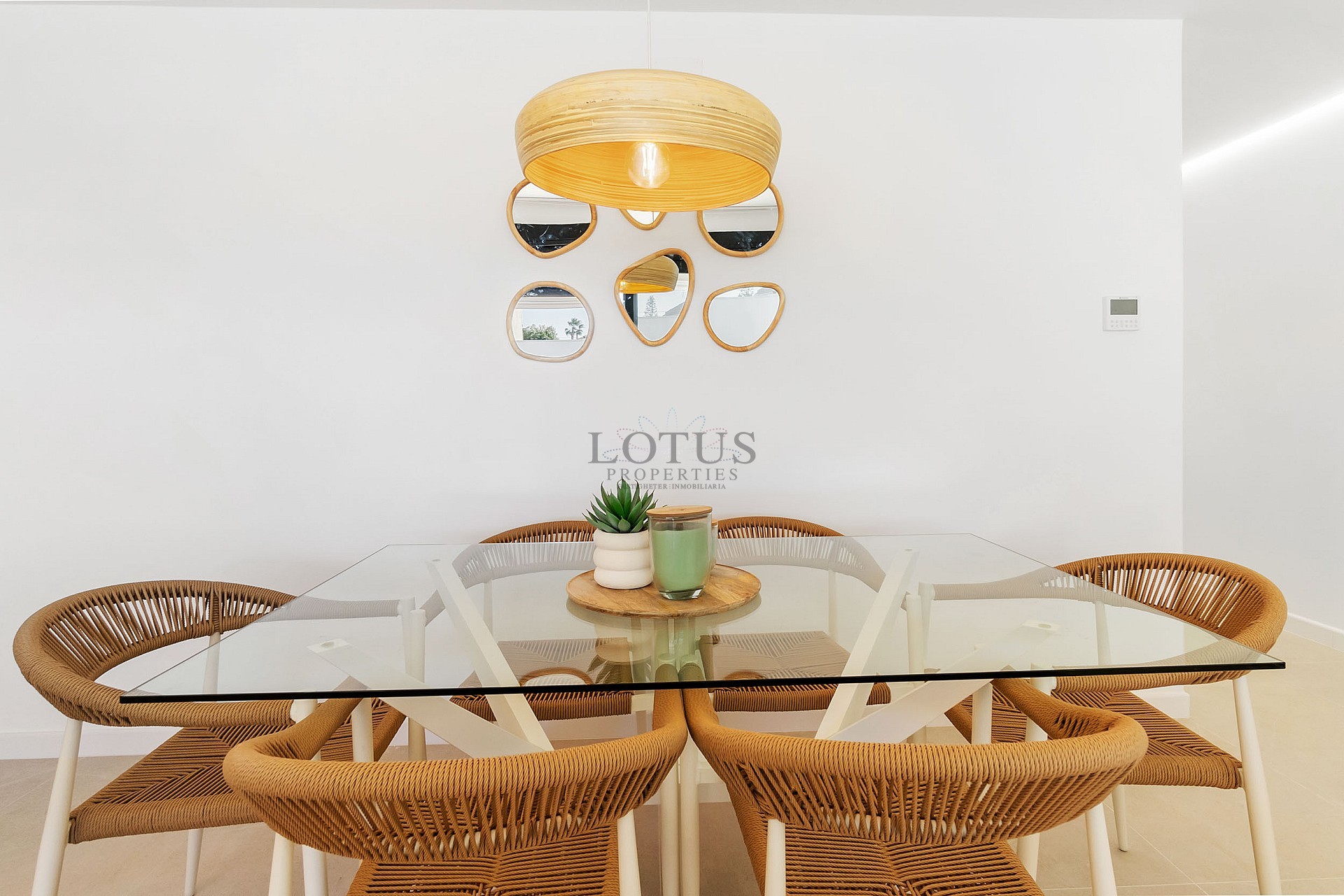 NEWLY RENOVATED SEMI-DETACHED VILLA WITH PRIVATE POOL IN THE NATURAL BEAUTY OF EL CHAPARRAL - Lotus Properties