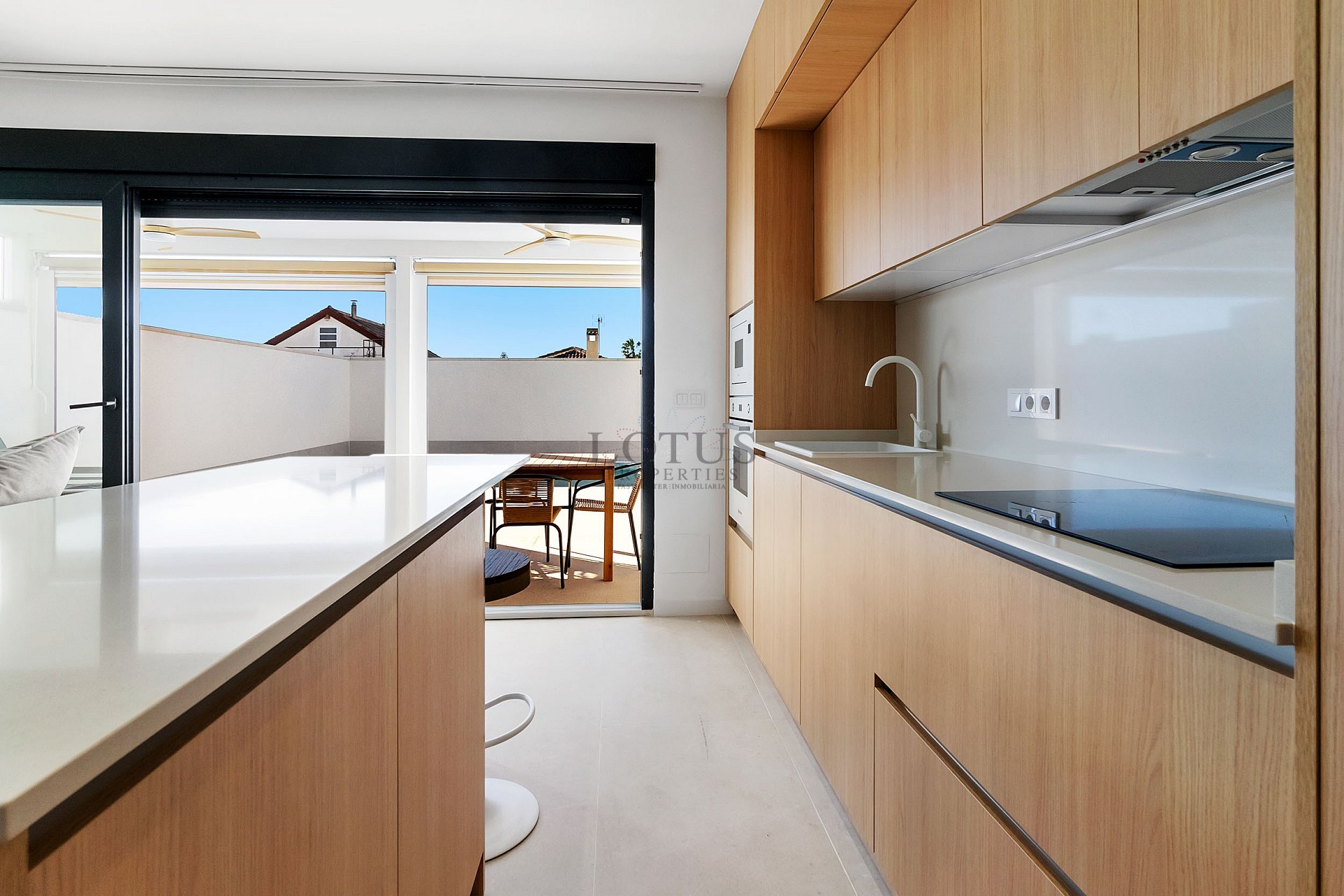 NEWLY RENOVATED SEMI-DETACHED VILLA WITH PRIVATE POOL IN THE NATURAL BEAUTY OF EL CHAPARRAL - Lotus Properties