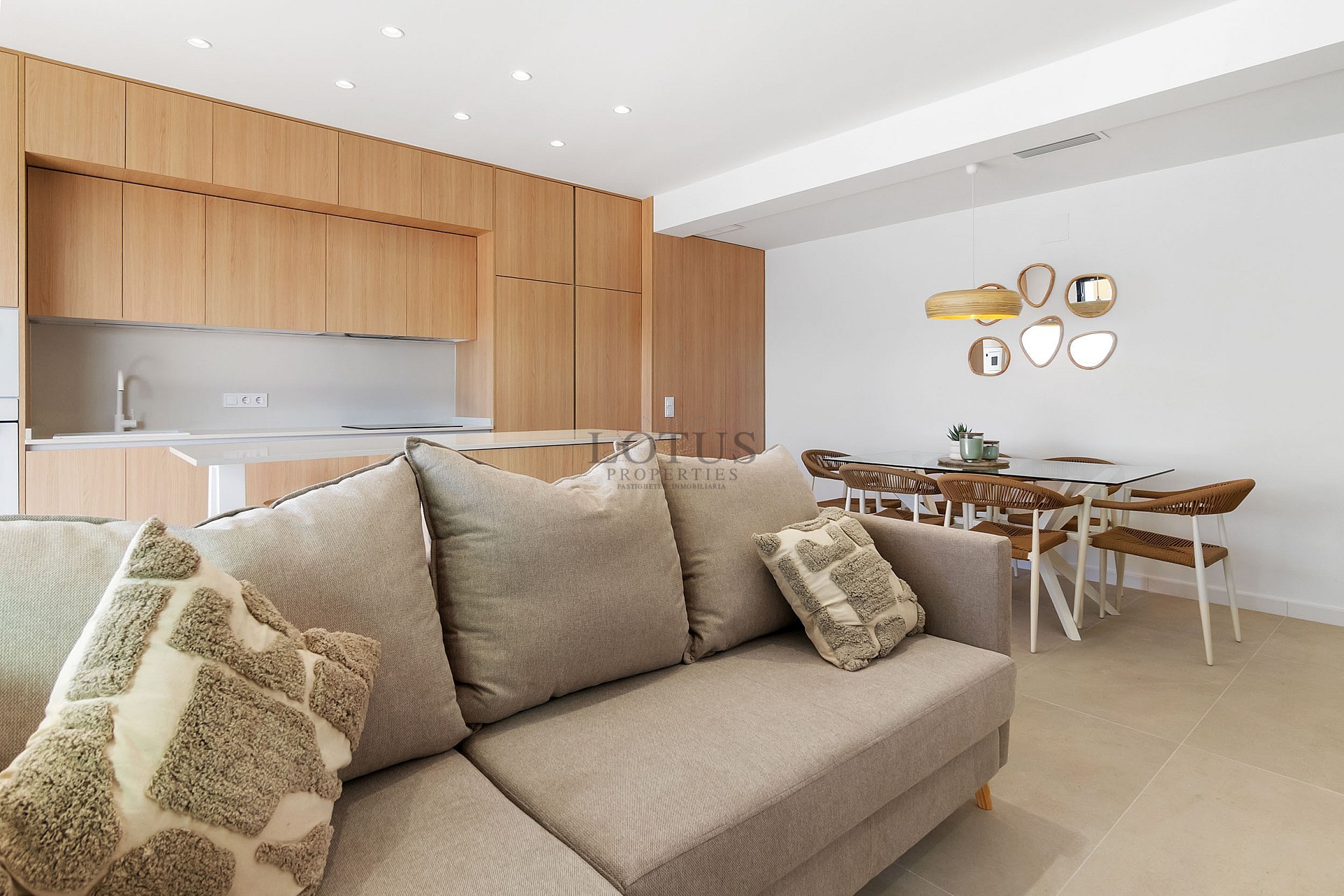 NEWLY RENOVATED SEMI-DETACHED VILLA WITH PRIVATE POOL IN THE NATURAL BEAUTY OF EL CHAPARRAL - Lotus Properties