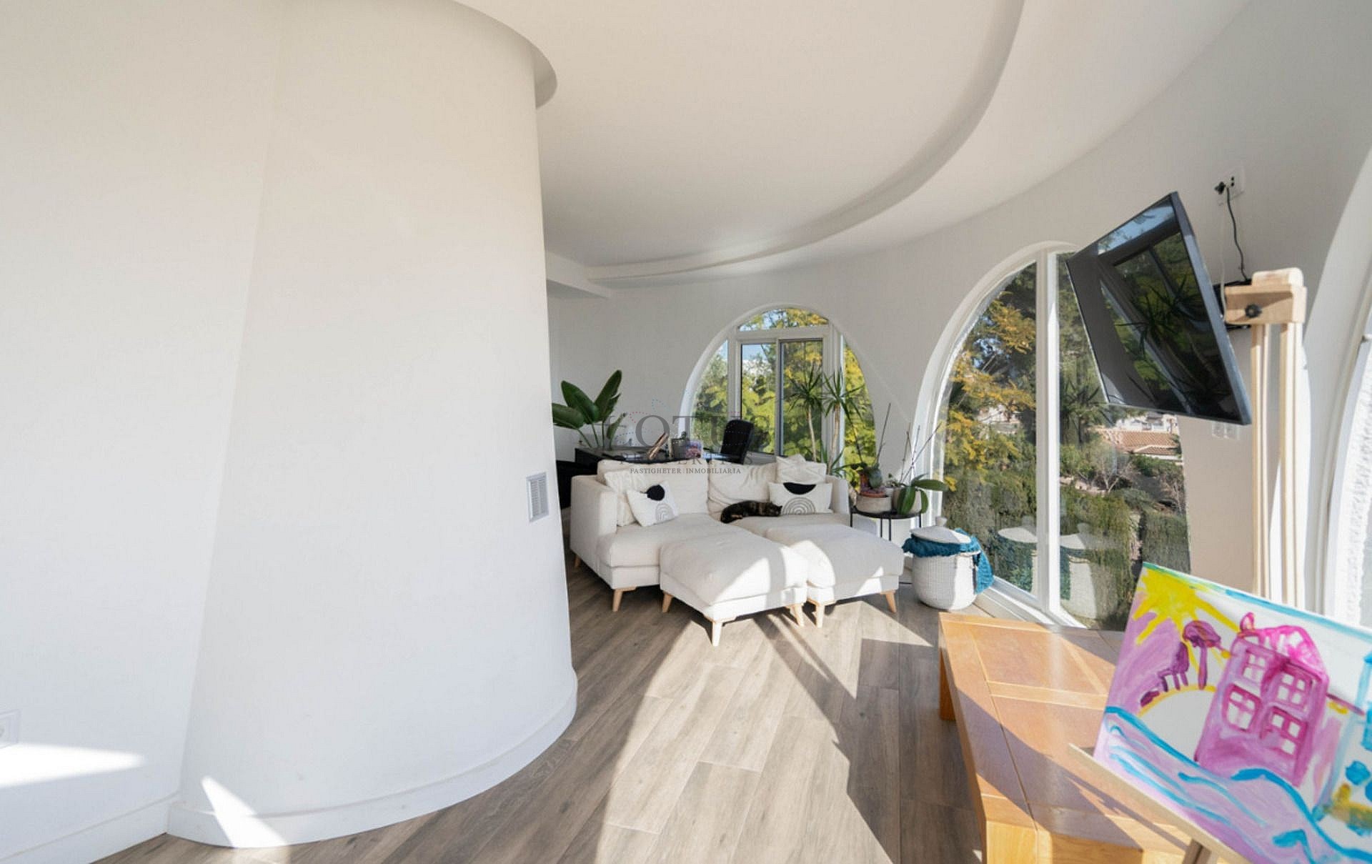 Renovated villa with 5 bedrooms and 3 bathrooms with guest apartment in beautiful Ciudad Quesada with tourist license - Lotus Properties