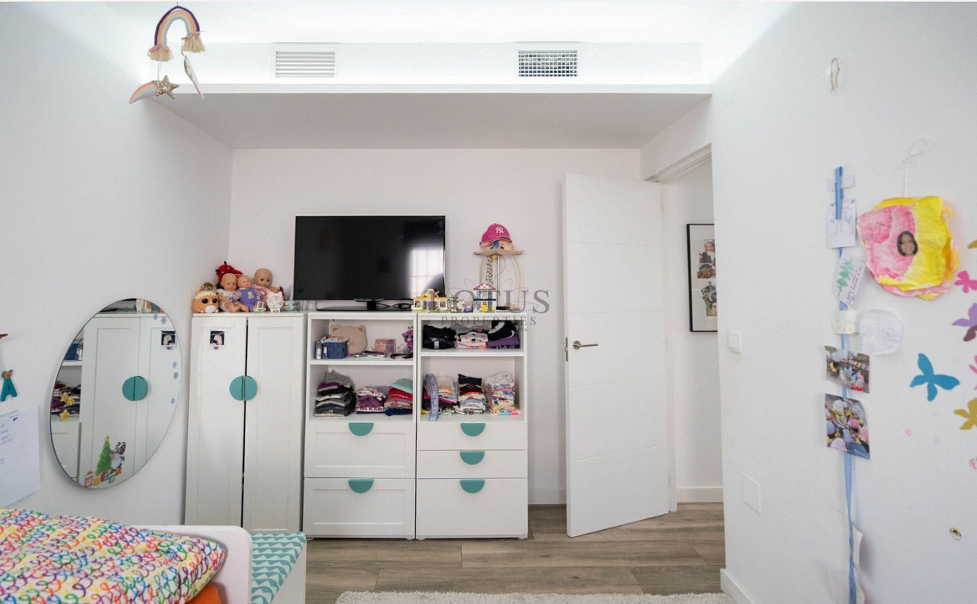 Renovated villa with 5 bedrooms and 3 bathrooms with guest apartment in beautiful Ciudad Quesada with tourist license - Lotus Properties