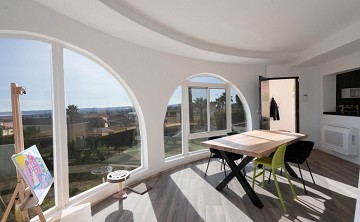 Renovated villa with 5 bedrooms and 3 bathrooms with guest apartment in beautiful Ciudad Quesada with tourist license - Lotus Properties