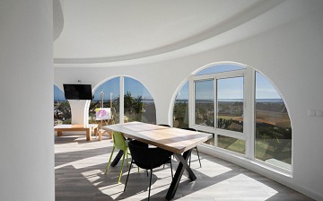 Renovated villa with 5 bedrooms and 3 bathrooms with guest apartment in beautiful Ciudad Quesada with tourist license - Lotus Properties