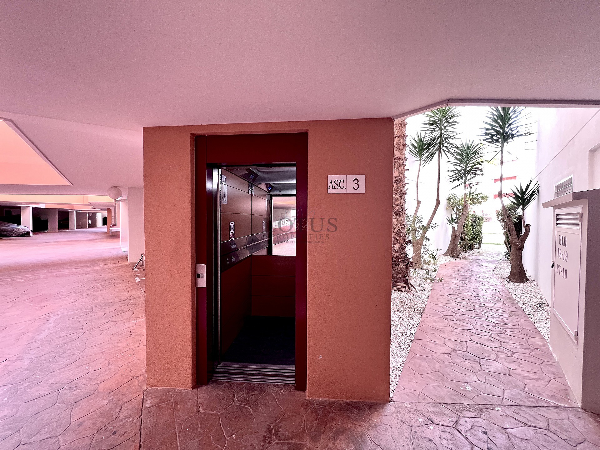 Fantastic opportunity less than 1 km from the Mediterranean Sea! - Lotus Properties