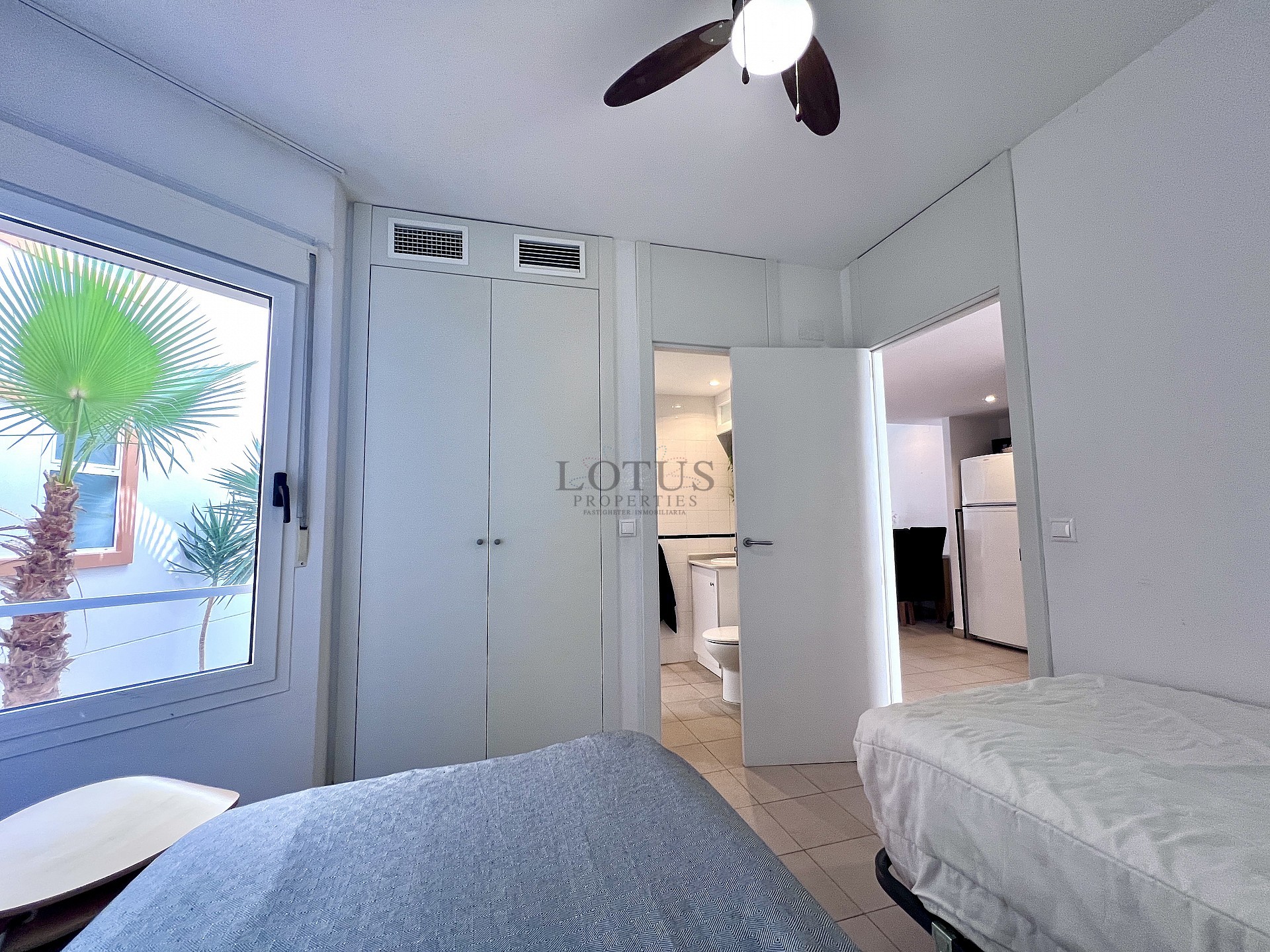 Fantastic opportunity less than 1 km from the Mediterranean Sea! - Lotus Properties