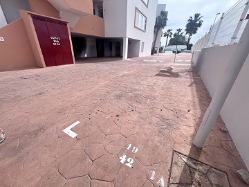 Fantastic opportunity less than 1 km from the Mediterranean Sea! - Lotus Properties