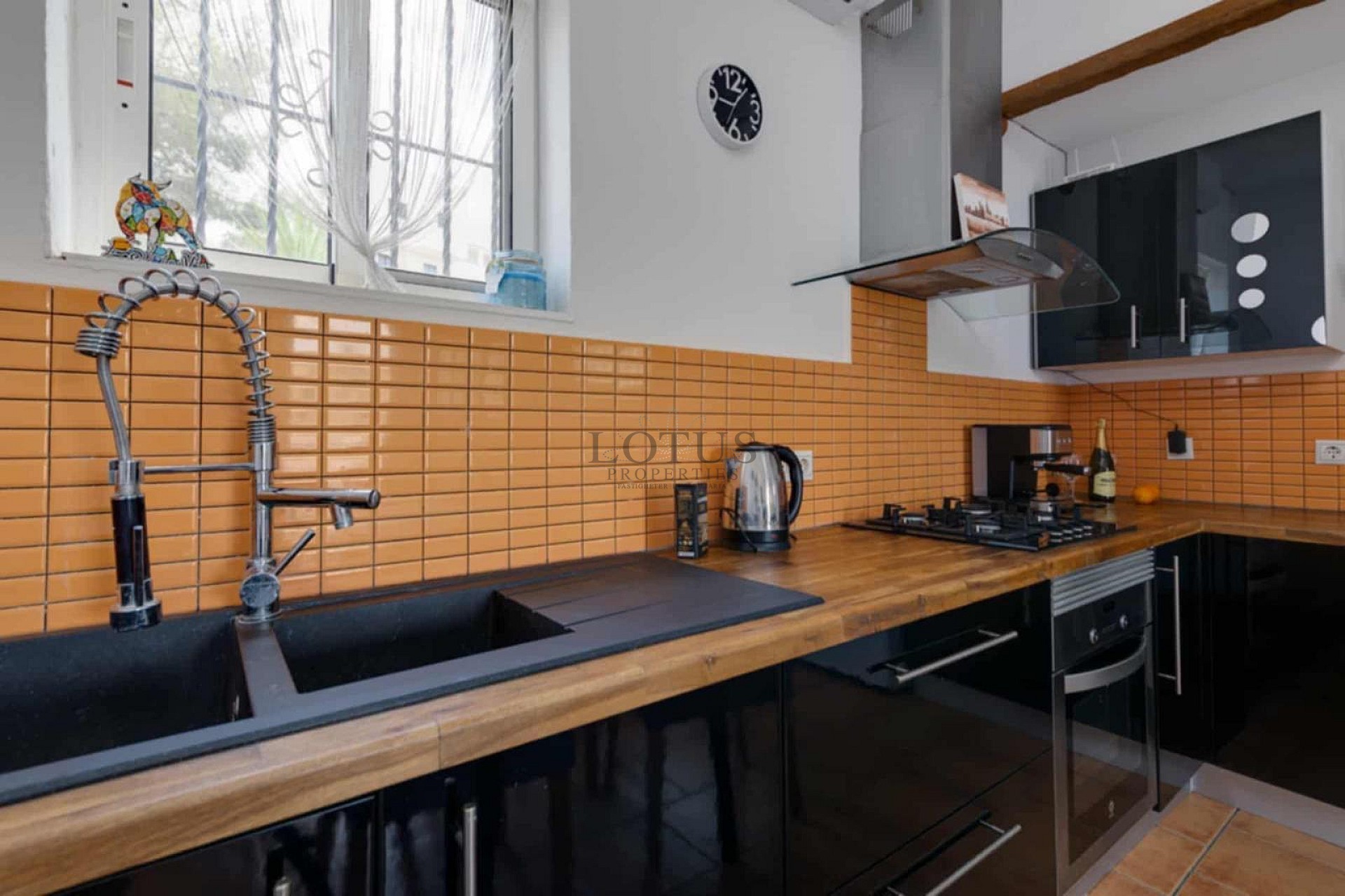 Charming Corner Townhouse with Stunning Roof Terrace and Sea Views in Villamartin - Lotus Properties