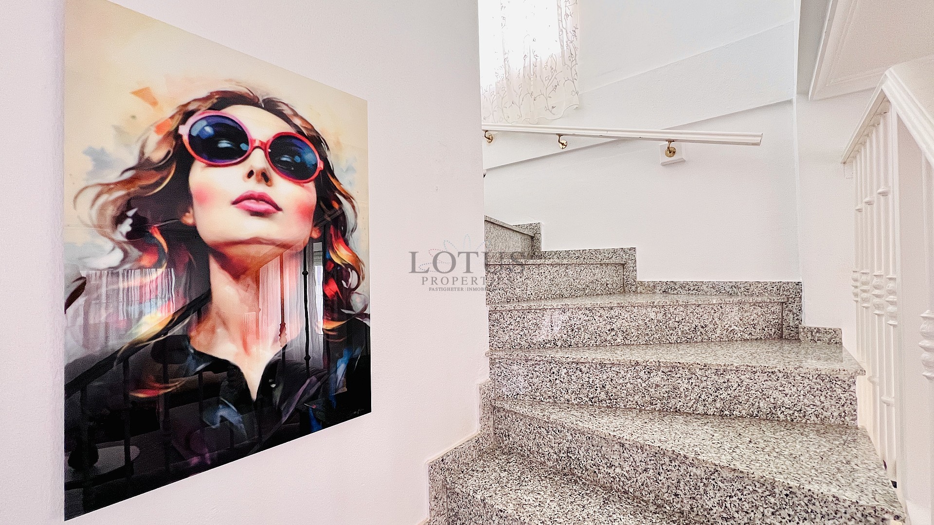 Charmigt radhus med tre sovrum och gemensam pool – nära allt du behöver! - Lotus Properties