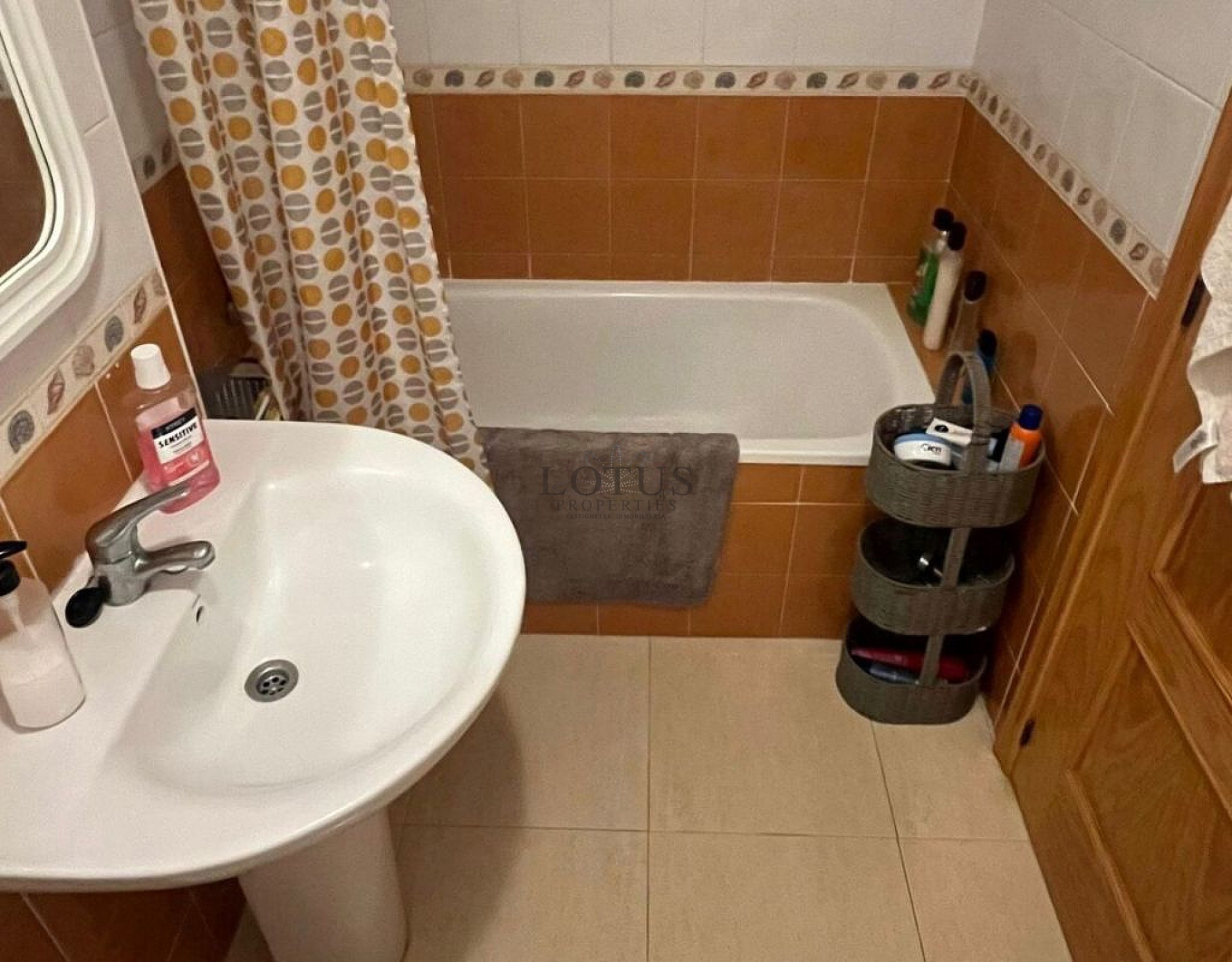 Rymlig lägenhet med 2 sovrum på översta våningen, privat solarium och förråd i Algorfa - Lotus Properties