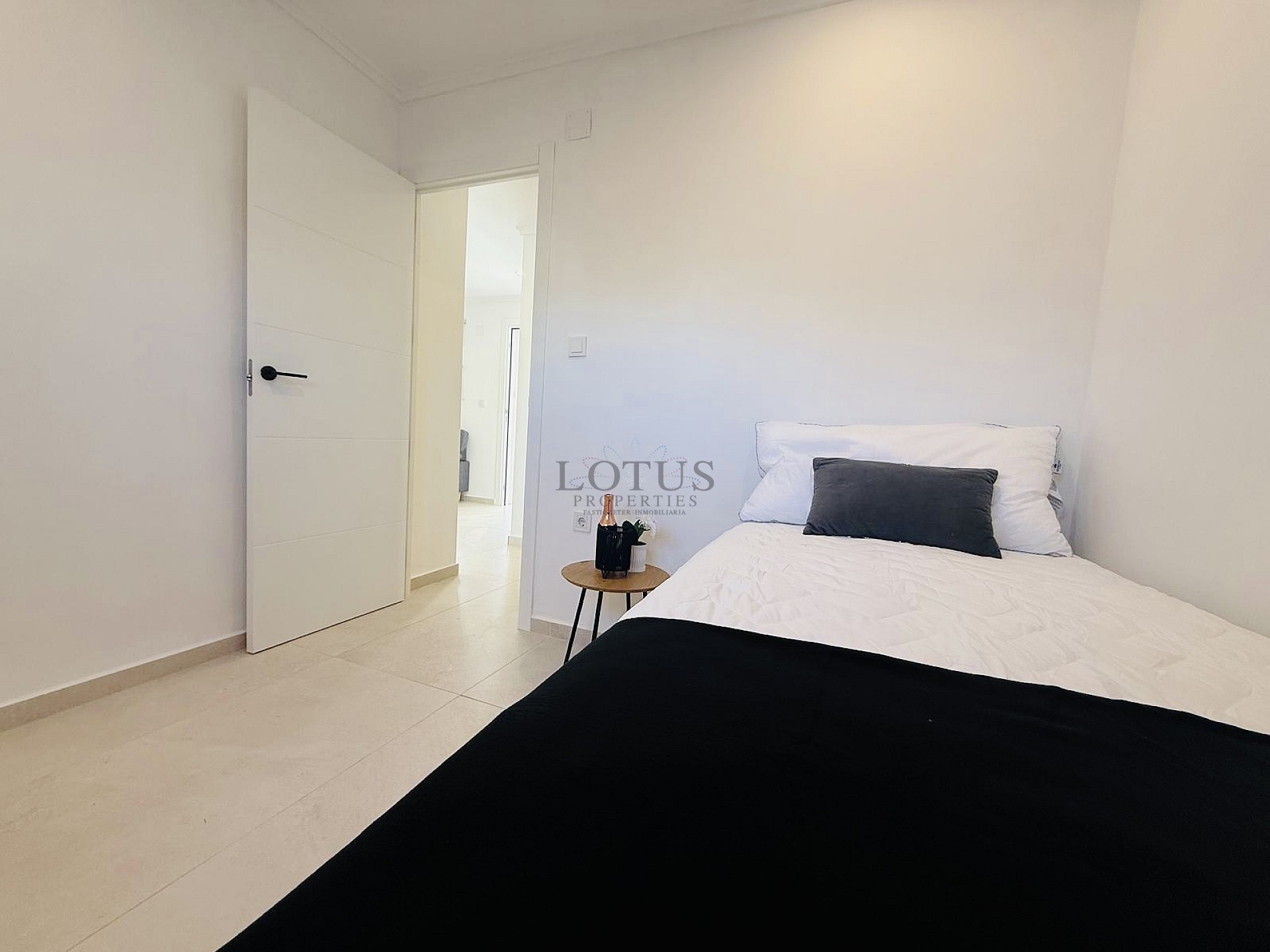 Super fin renoverad markplan i Torreta III med 2 sovrum och stor terrass - Lotus Properties