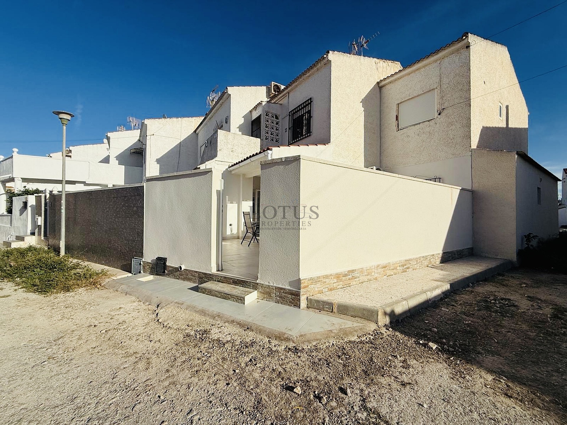 Super fin renoverad markplan i Torreta III med 2 sovrum och stor terrass - Lotus Properties