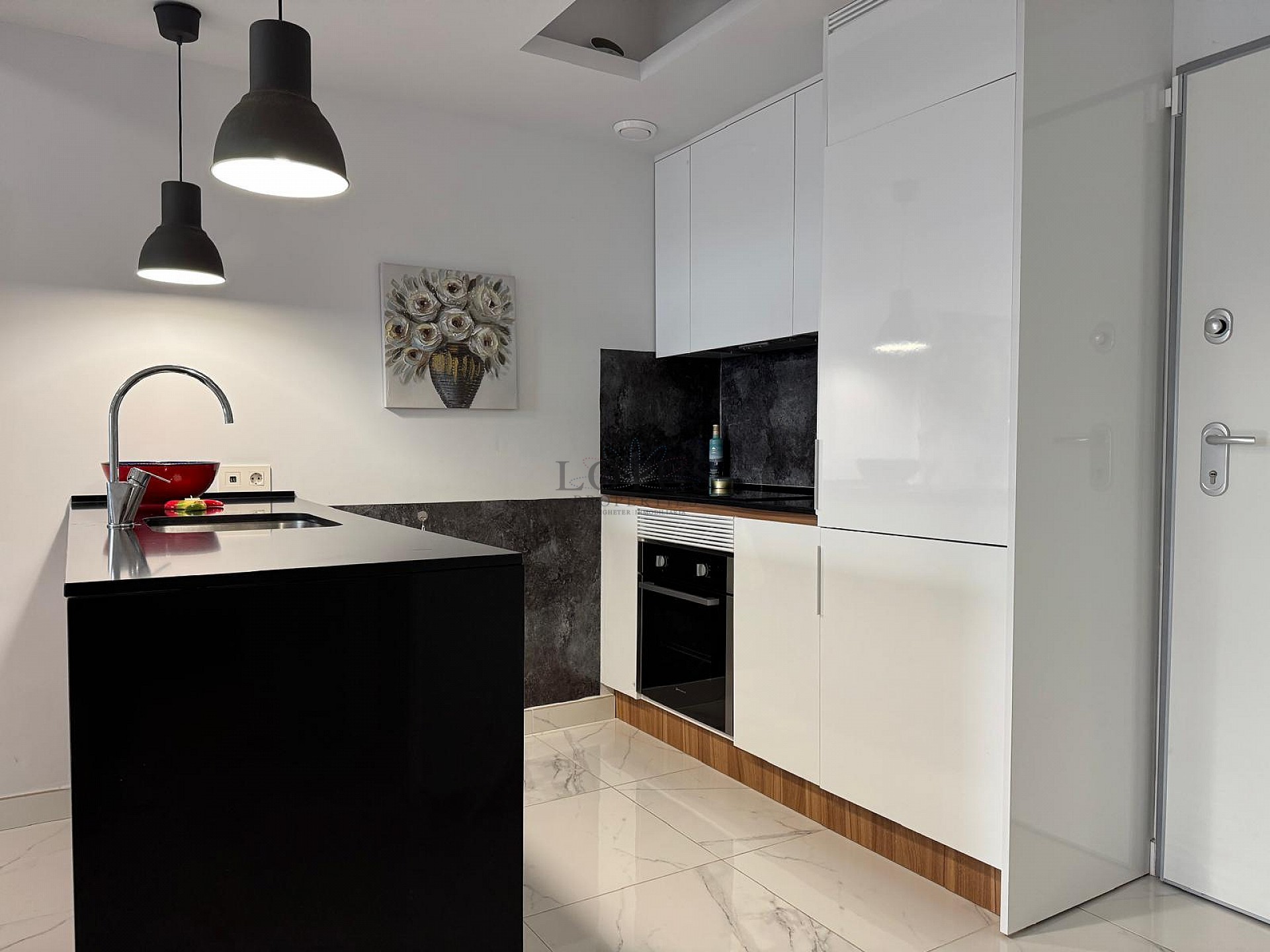 Mysig markplan med moderna bekvämligheter i Guardamar del Segura. - Lotus Properties