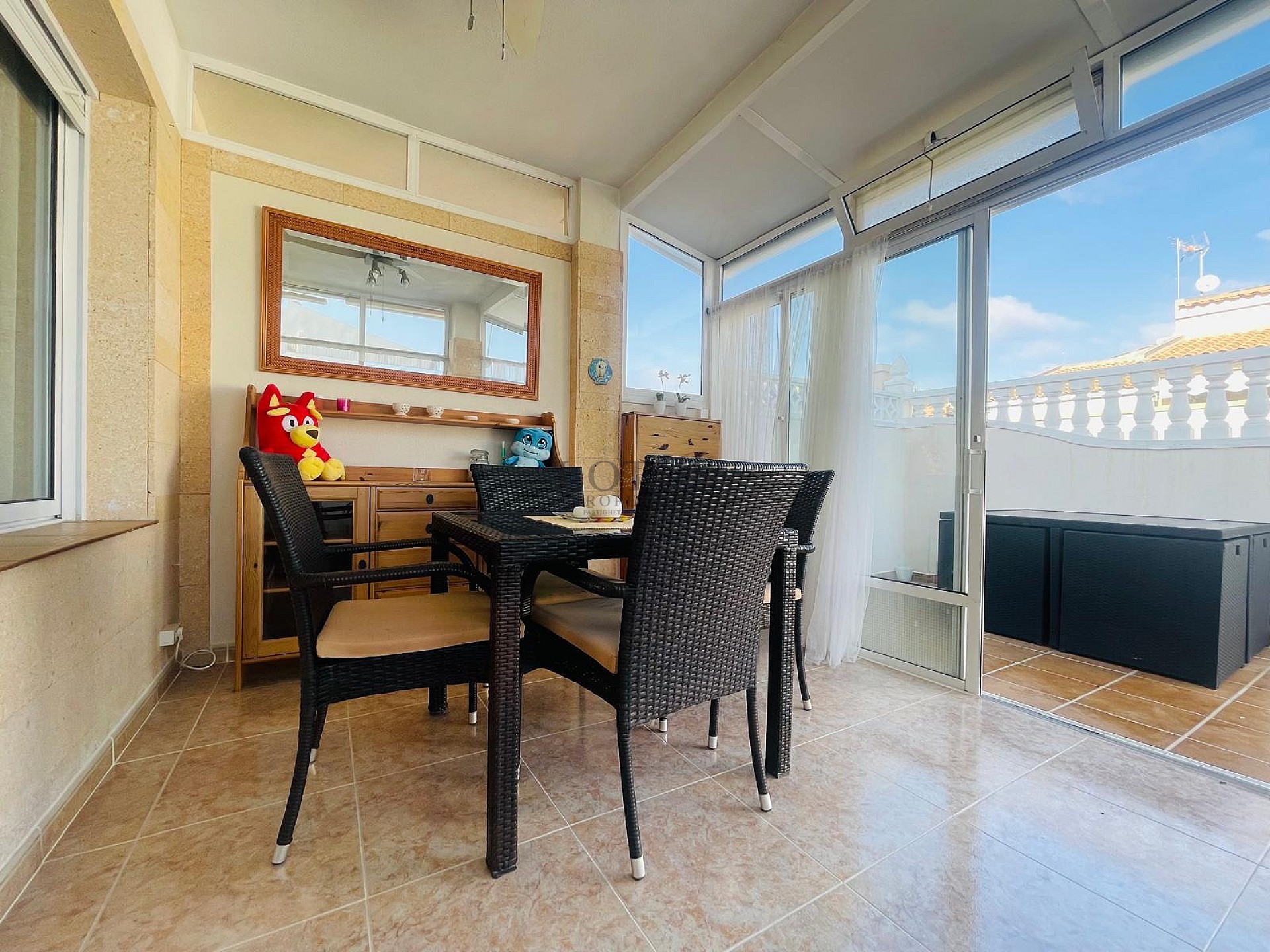 FANTASTISK VÄLSKÖTT OCH SOLIG BOSTAD I RES. ABACAL - AGUAS NUEVAS! - Lotus Properties