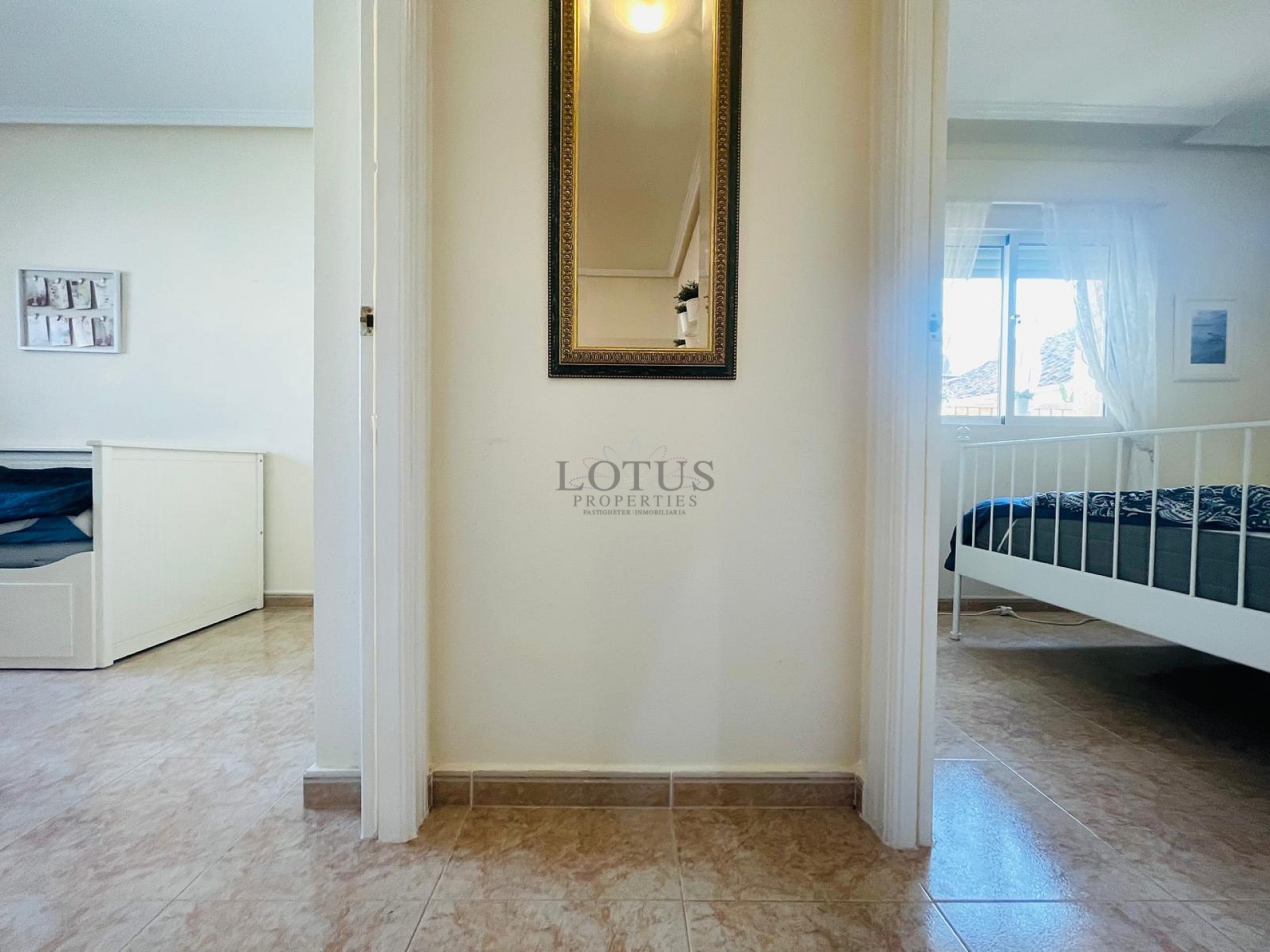 FANTASTISK VÄLSKÖTT OCH SOLIG BOSTAD I RES. ABACAL - AGUAS NUEVAS! - Lotus Properties