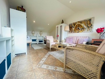 FANTASTISK VÄLSKÖTT OCH SOLIG BOSTAD I RES. ABACAL - AGUAS NUEVAS! - Lotus Properties