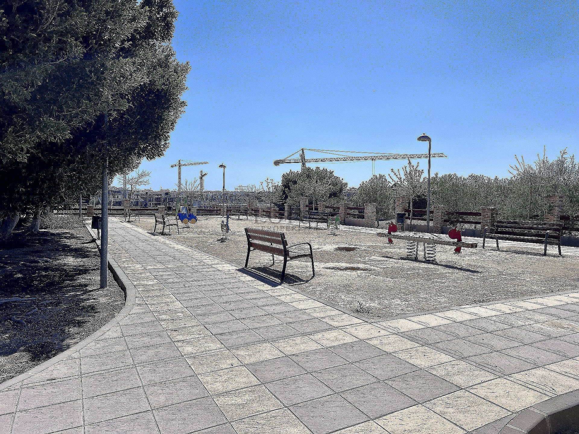 Fantastisk hörnlägenhet i Los Altos - Lotus Properties