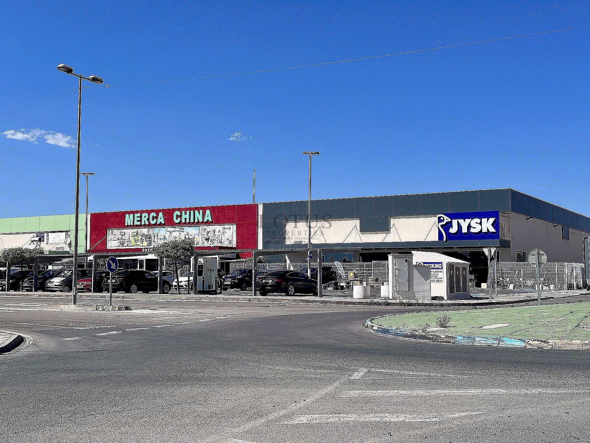 Fantastisk hörnlägenhet i Los Altos - Lotus Properties